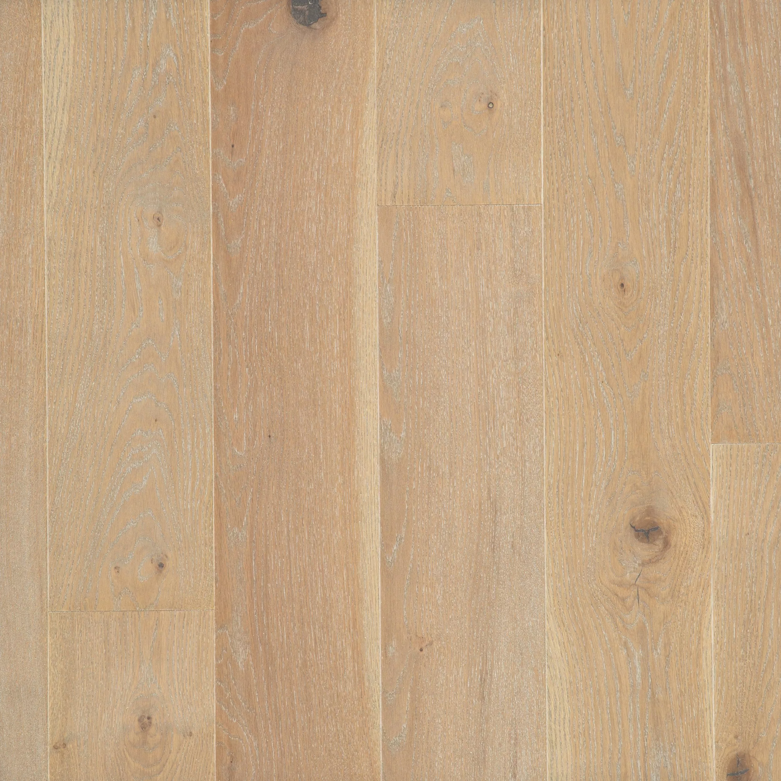Voyage Lapland White Oak Wire-Brushed Engineered Hardwood