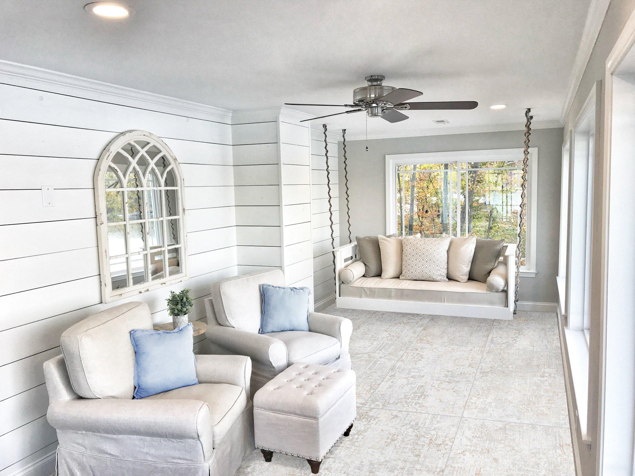 Flores Blanca Porcelain Tile