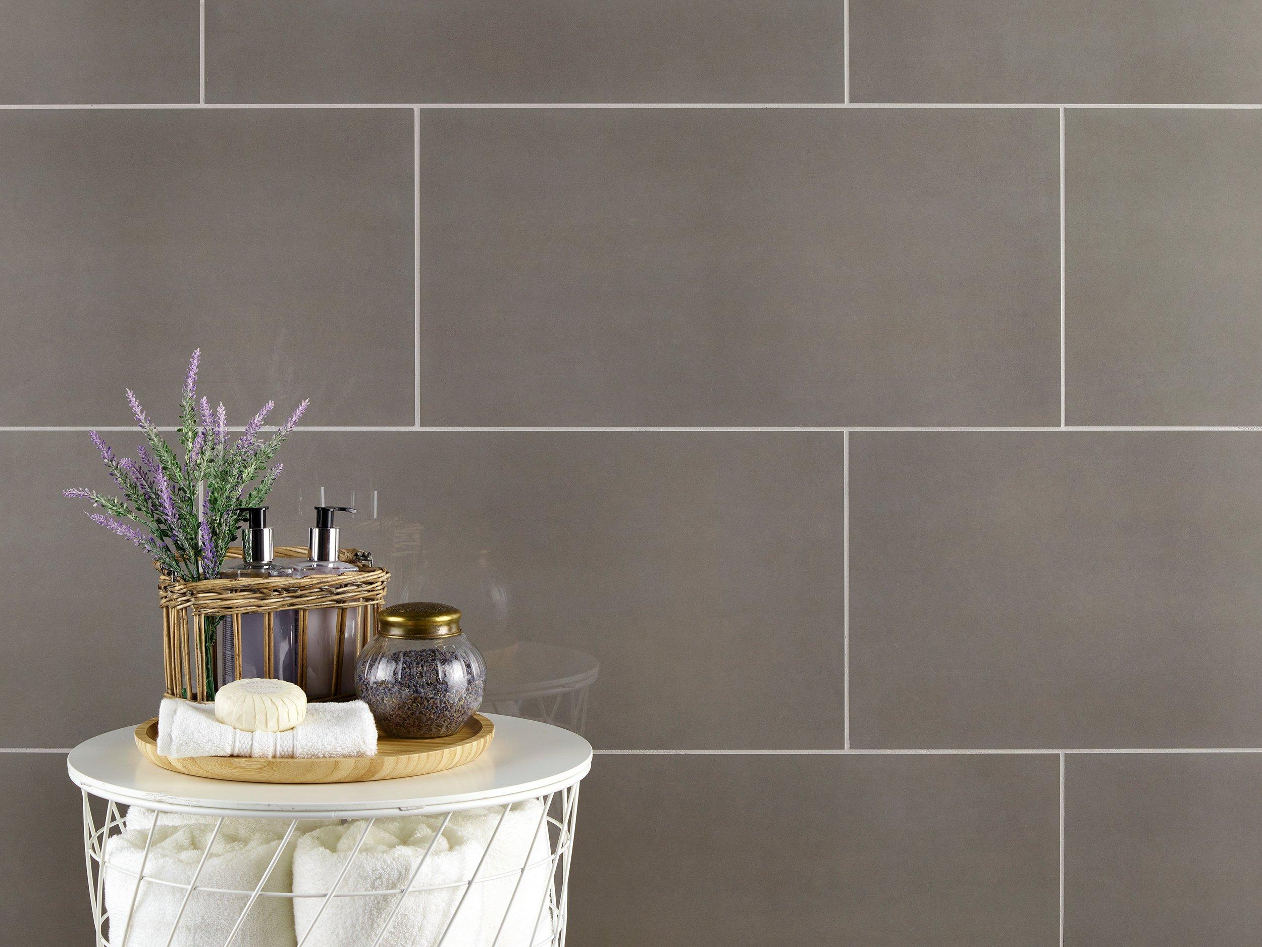 Perimeter Gray Polished Porcelain Tile