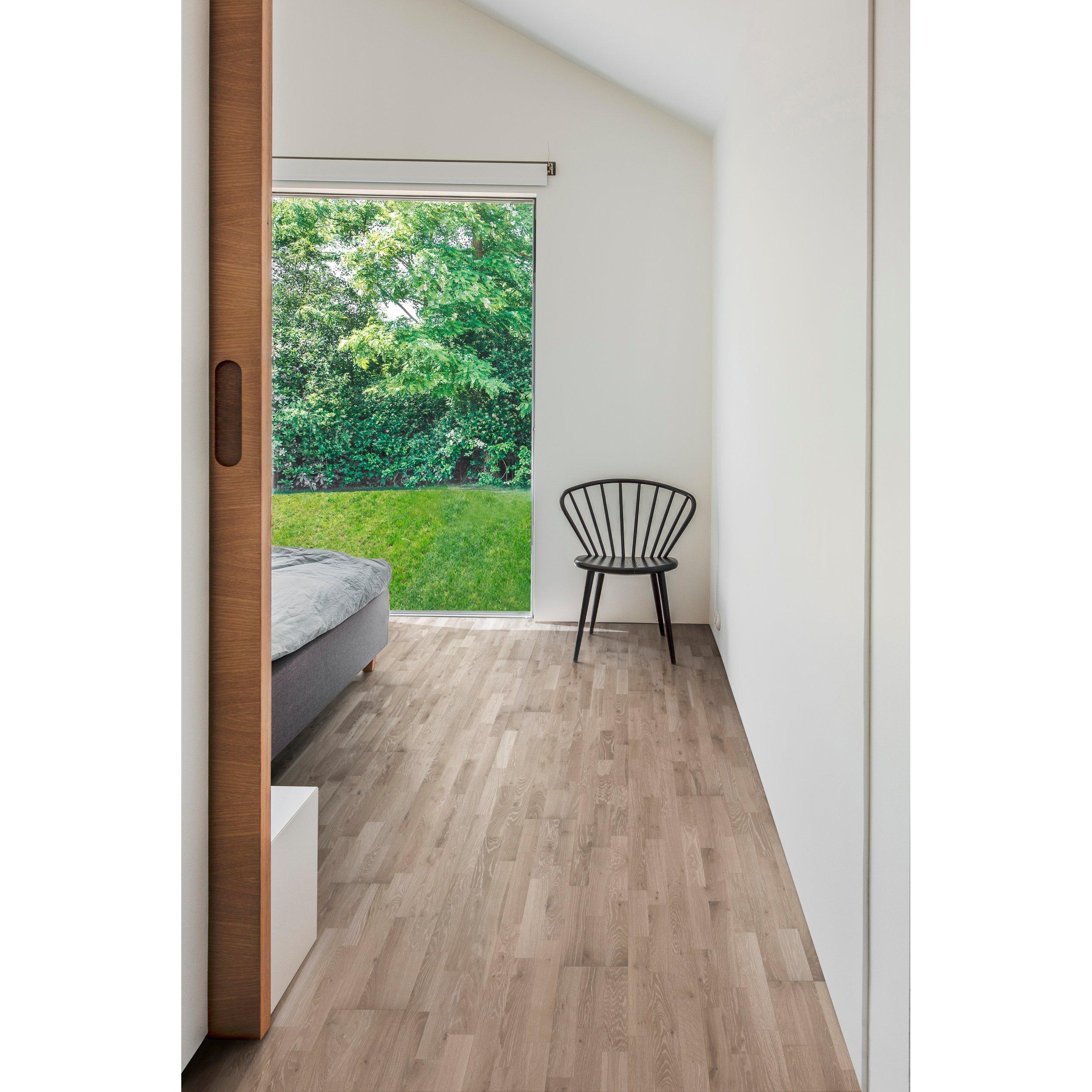 Sheffield White Oak Wire-Brushed Engineered Hardwood