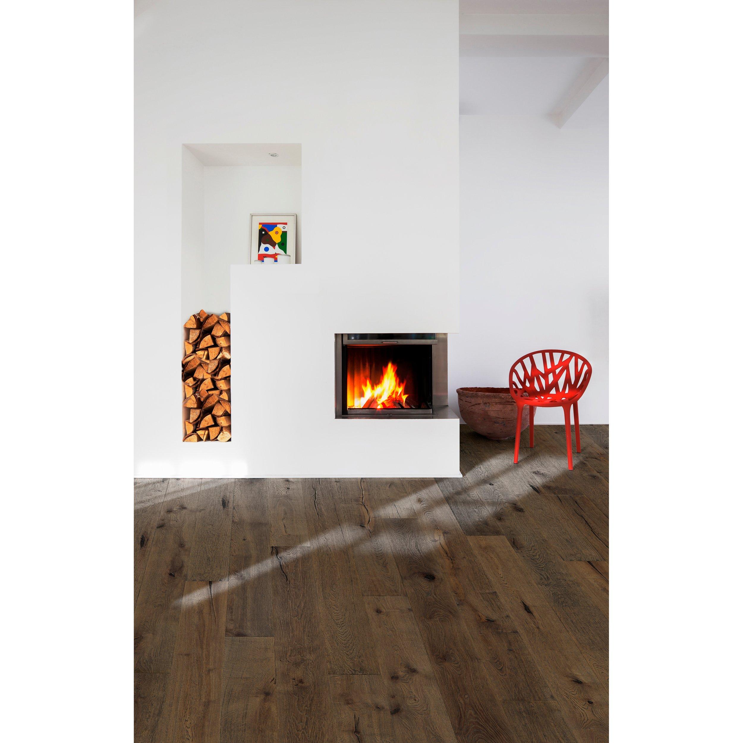 Voyage Alicante White Oak Wire-Brushed Engineered Hardwood