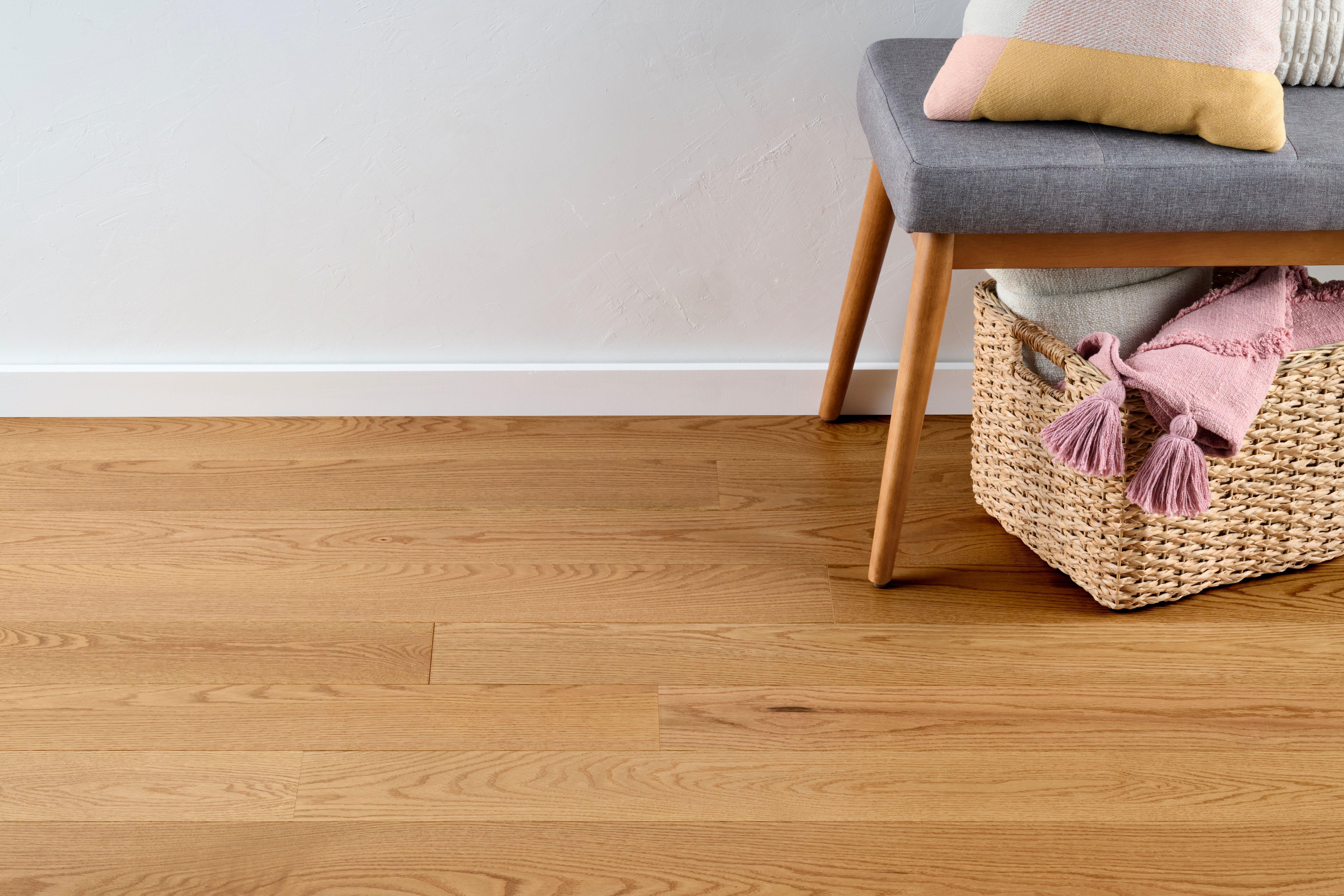 Valetta Red Oak Smooth Solid Hardwood