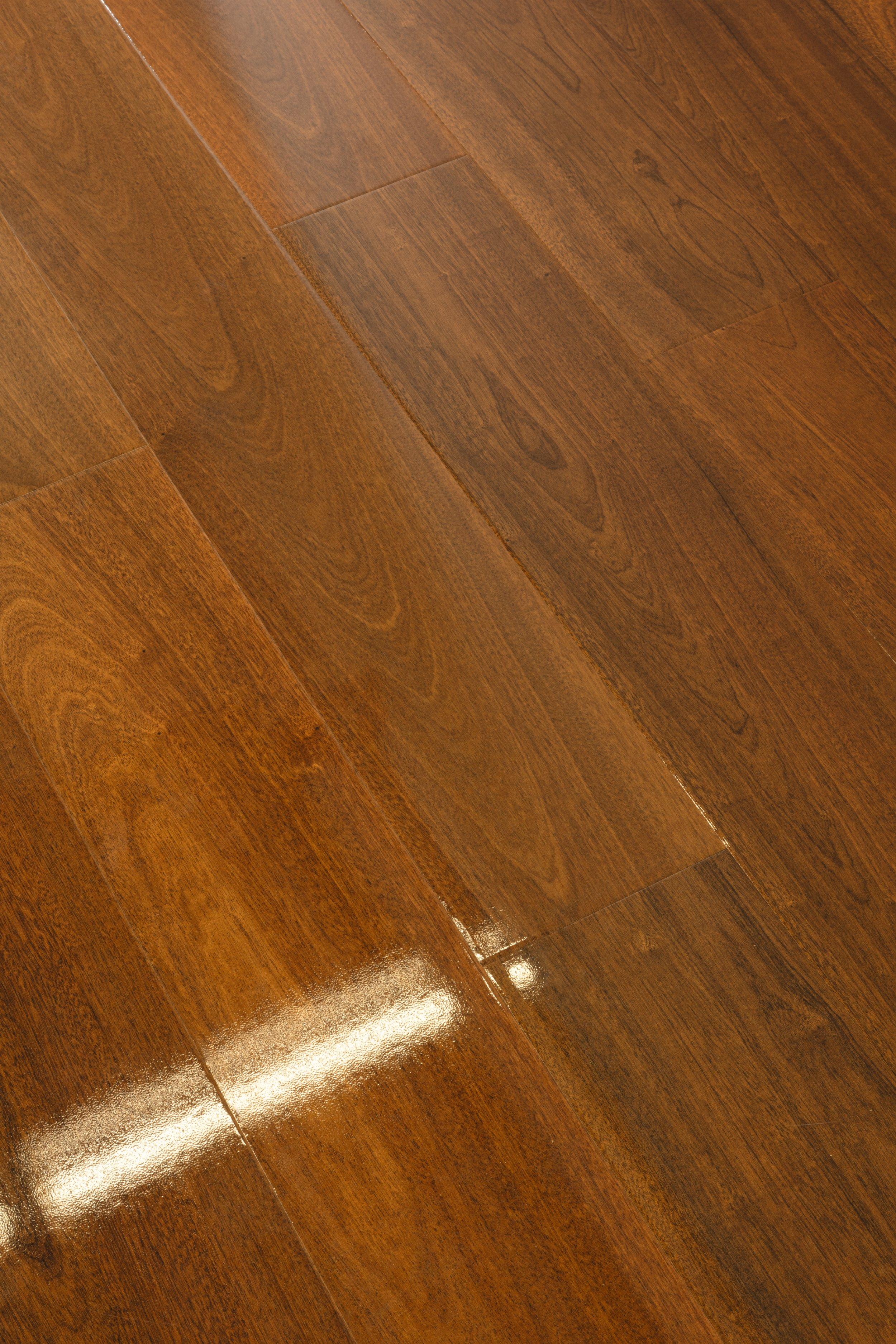 Brindle Pecan Waterproof Laminate Plank