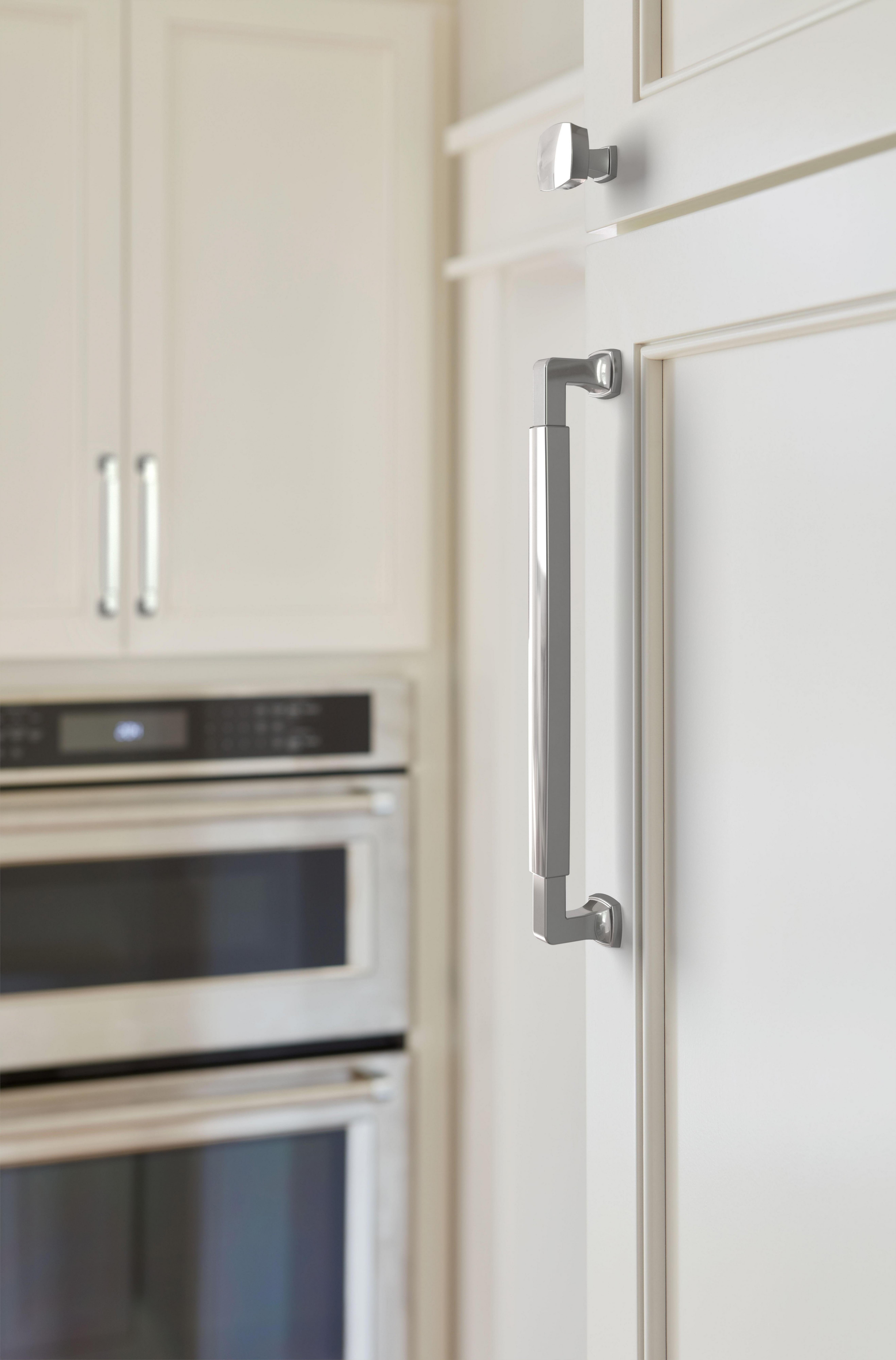 Stature 1-1/4 in. Polished Chrome Cabinet Knob