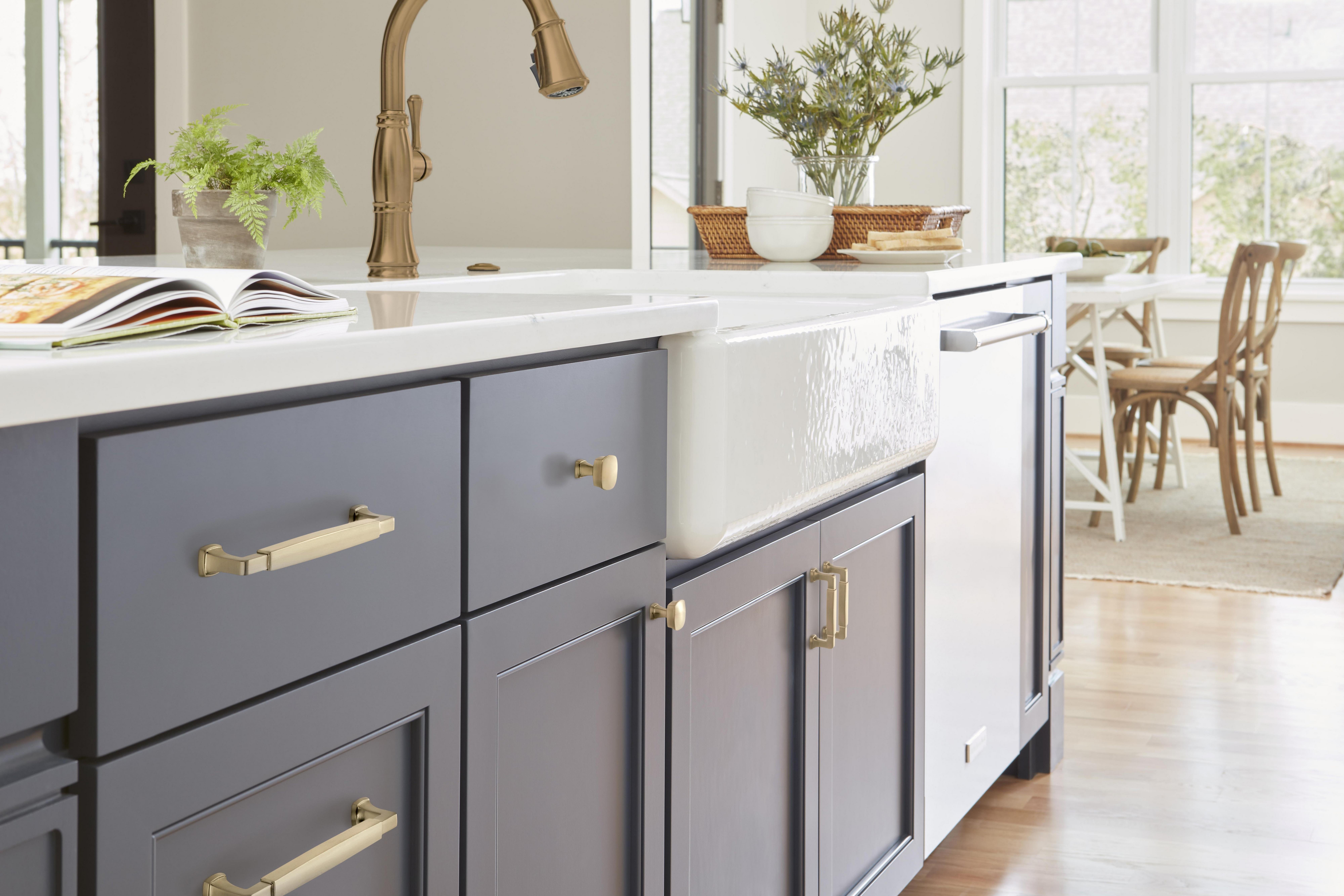 Stature 3-3/4 in. Center-to-Center Champagne Bronze Cabinet Pull