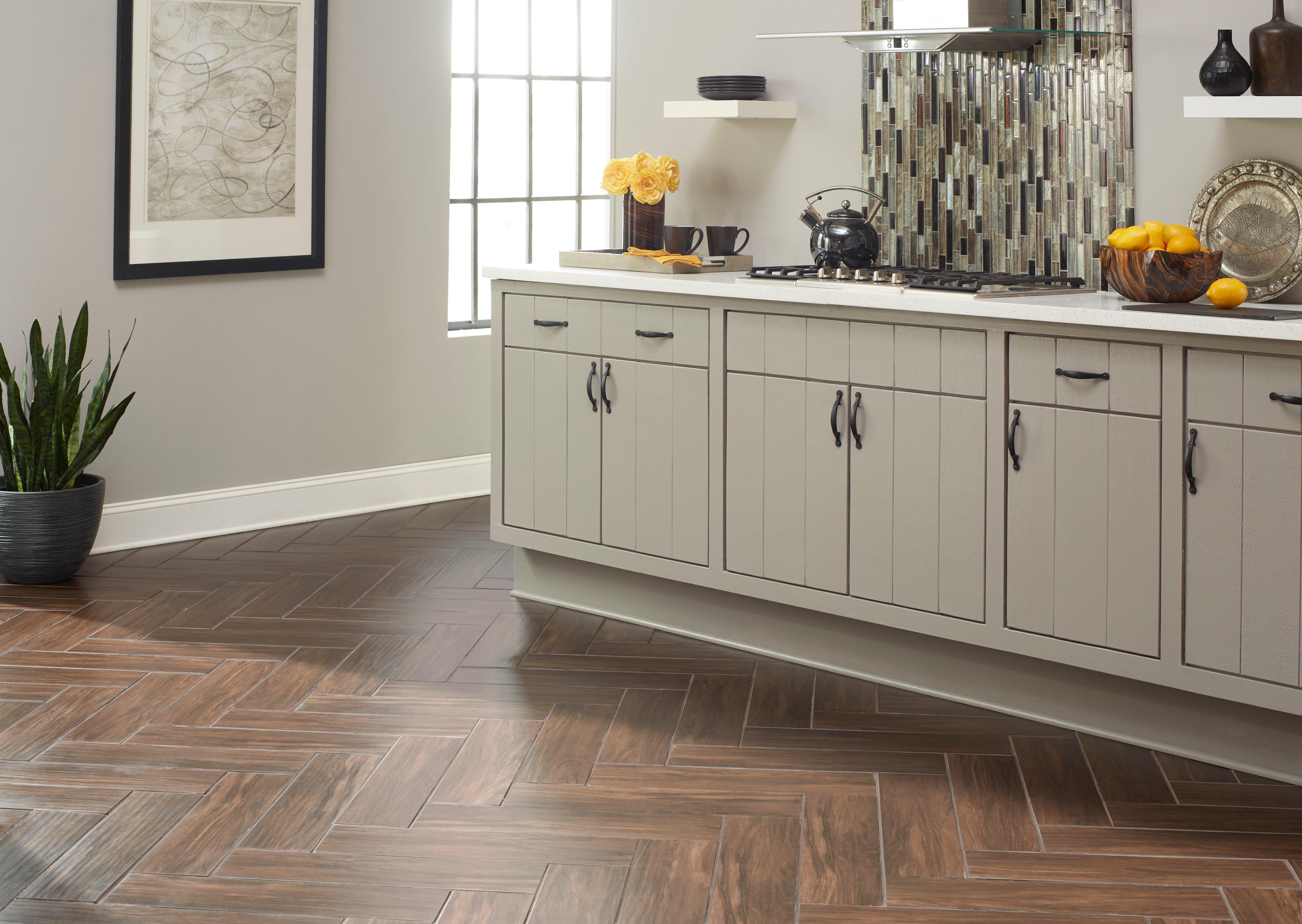 Reflections Light Polished Linear Glass Mosaic