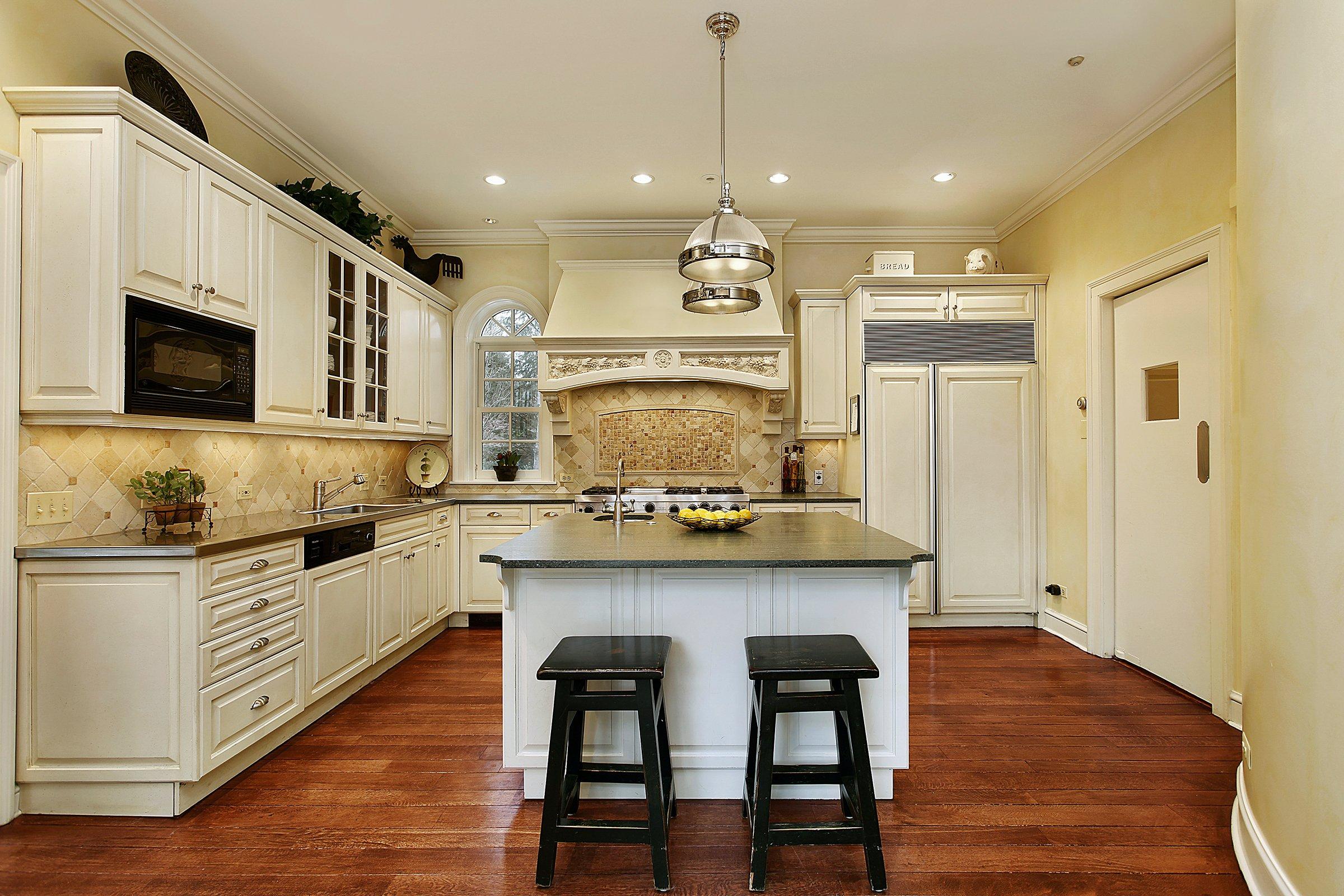 Chestnut Hickory Hand Scraped Solid Hardwood