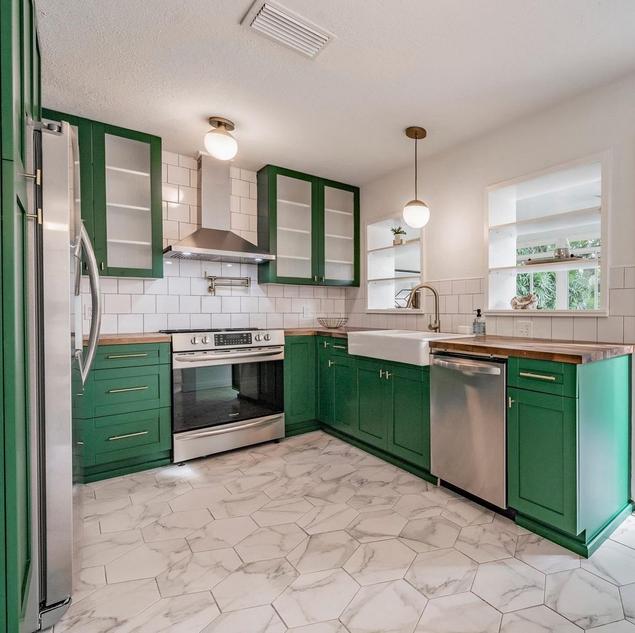 6 Different Kitchen Floors That Are Healthy and Green