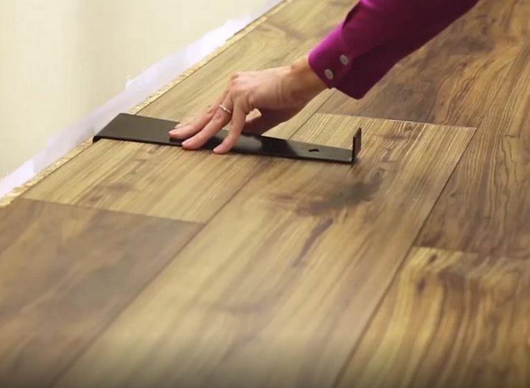 Russet Oak Hand Sed Water Resistant, Russet Oak Laminate Flooring