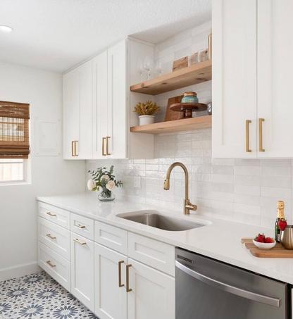 5 Ways To Add a Pop of Blue to Your White Kitchen
