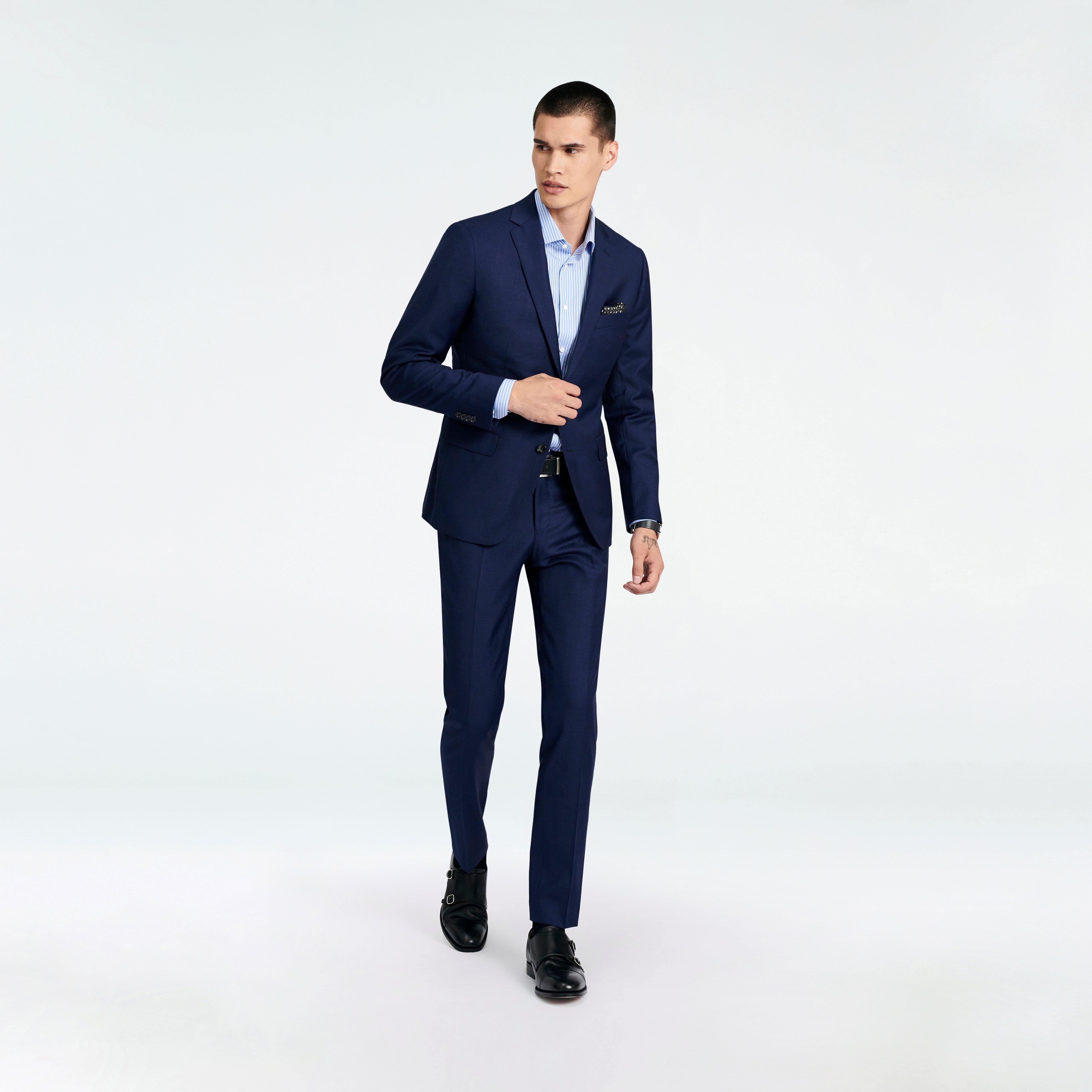 Dogtooth suit clearance with navy jacket