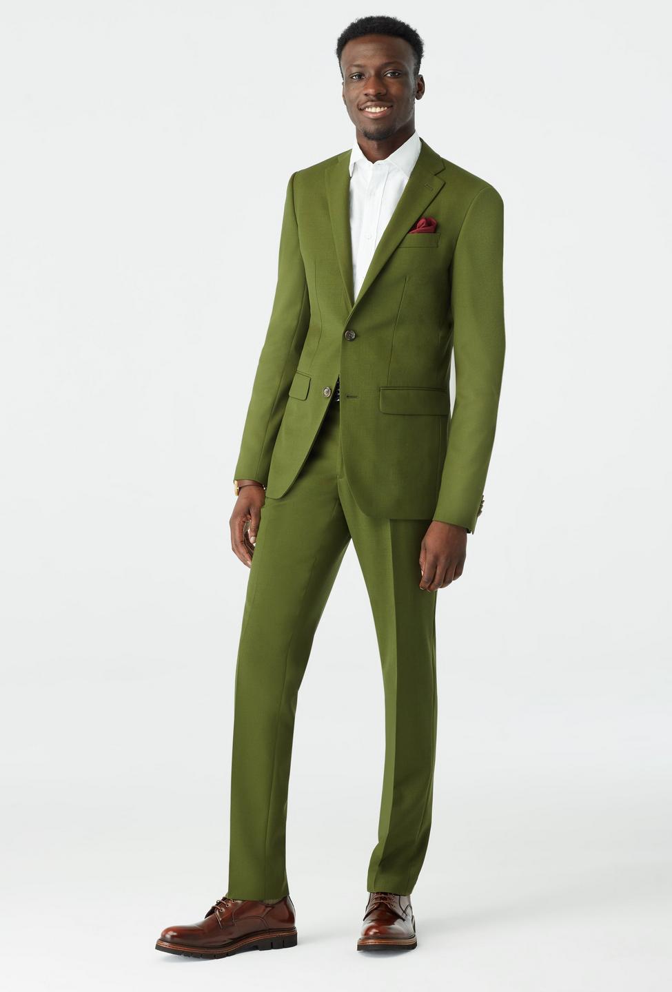 How to wear a suit casually | Tailor made suits, Green suit men, Green suit