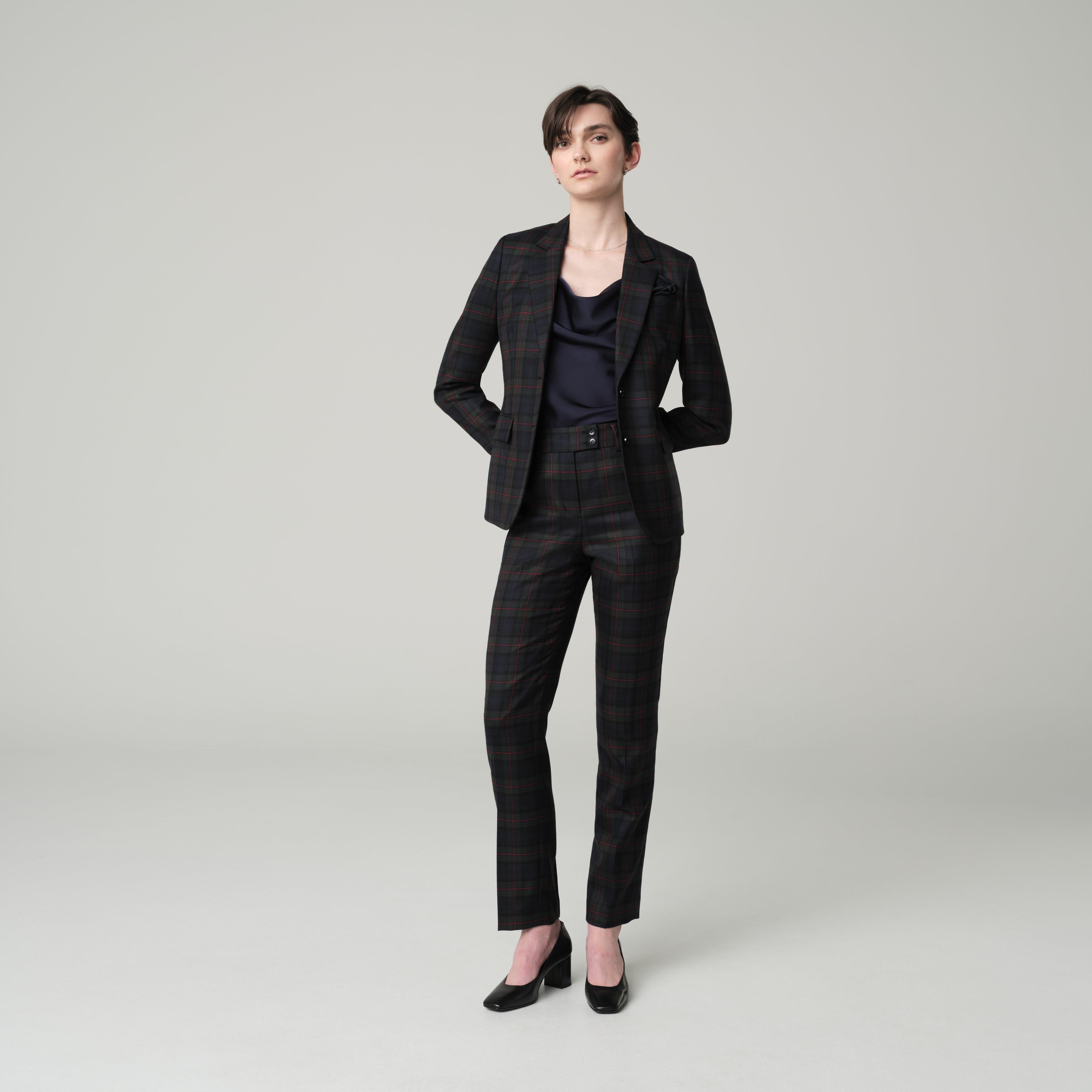 Navy suit women - Blakesley Plaid Design from british Indochino Collection