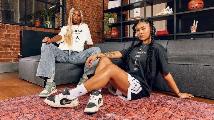 Modelos vistiendo la colección Jordan