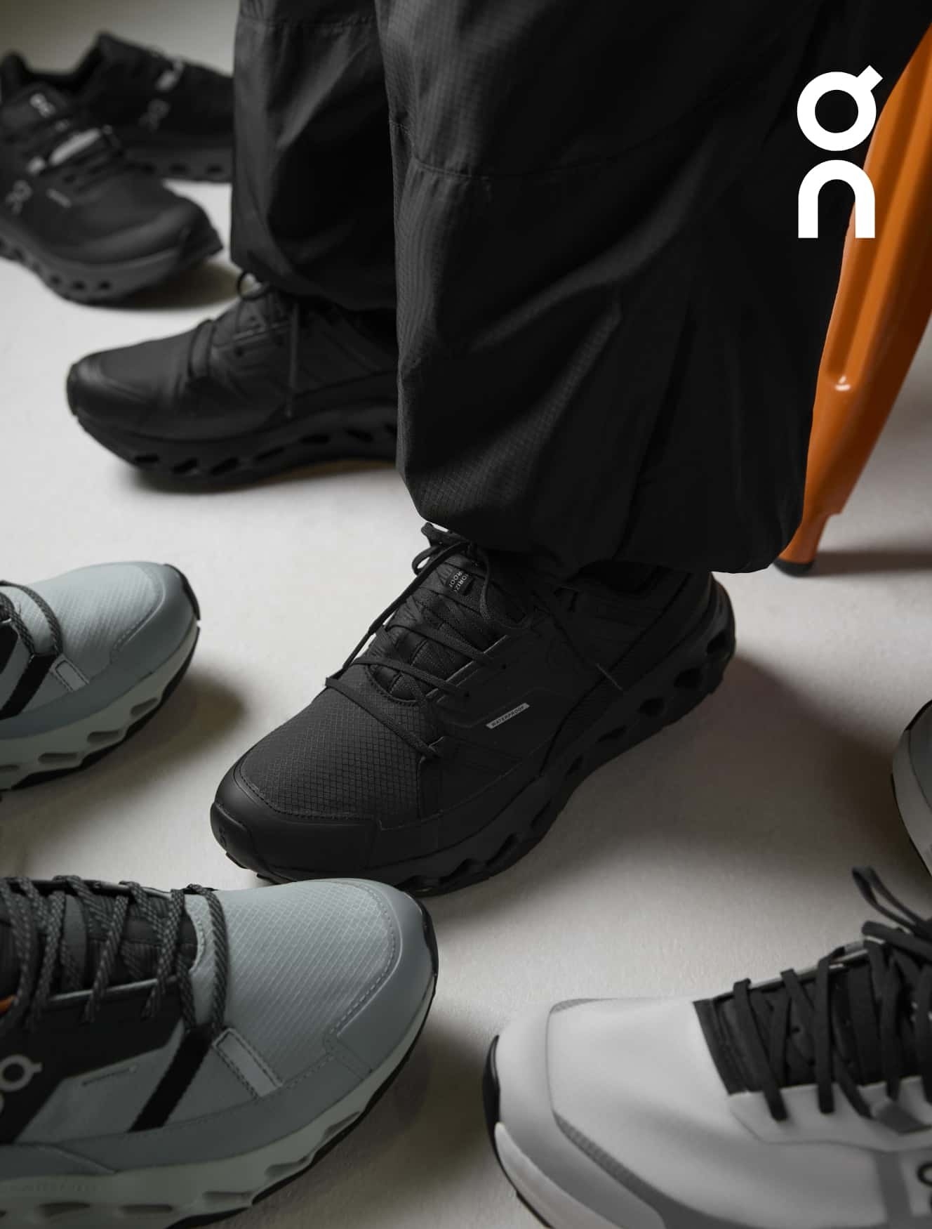 Global Supplier of Latest Footwear and Clothing | Viviers