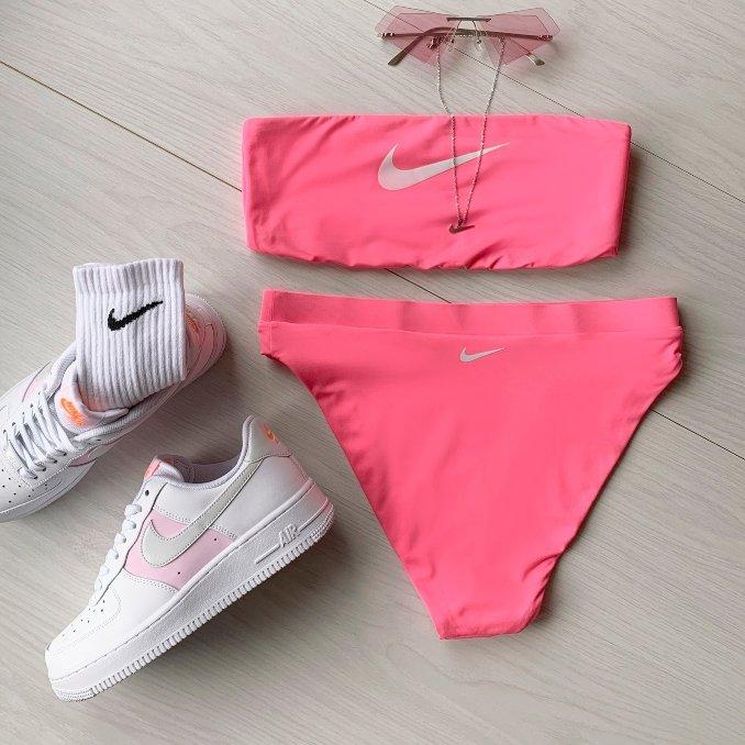 bikini nike rosa