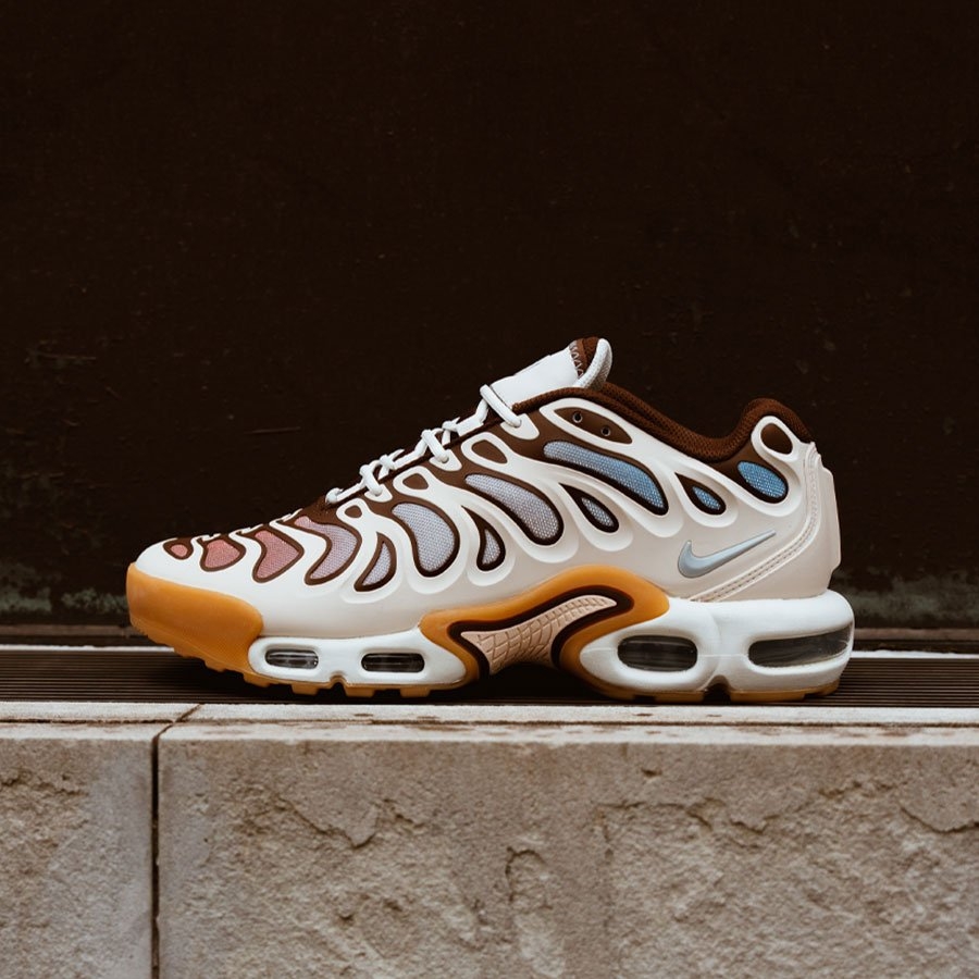 Footpatrol air max hot sale 90 off white