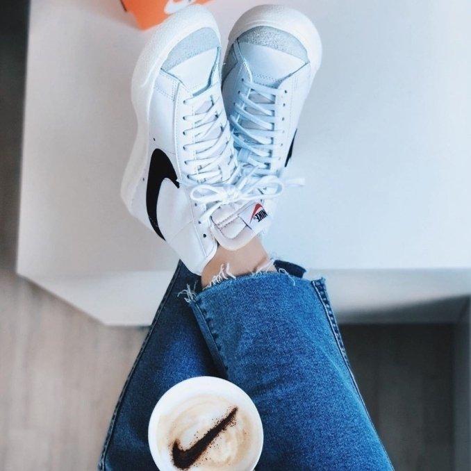 zapatillas nike blazer en color blanco y negro