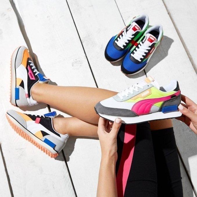 foto sneakers puma rider en colores
