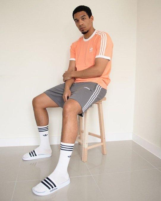 ciabatte adidas outfit