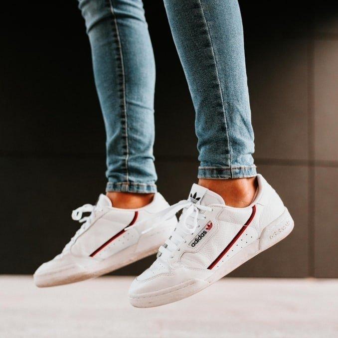 abbinare adidas e nike