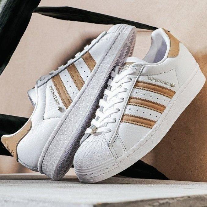 adidas Superstar
