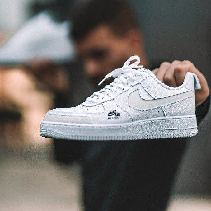 Nike Air Force 1 '07 LV8