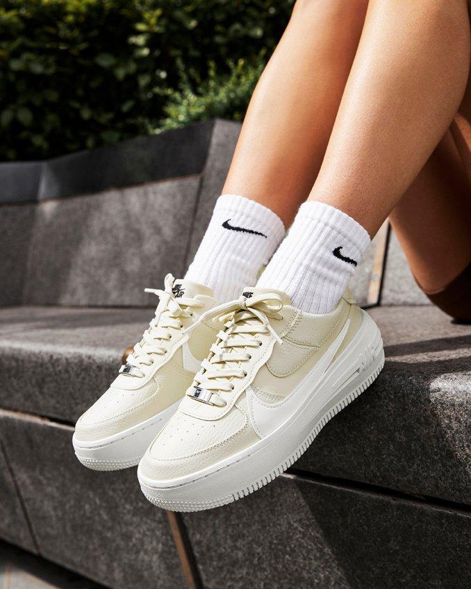 La zapatilla Nike Air Force 1 se reinventa ¡y brilla! de la mano