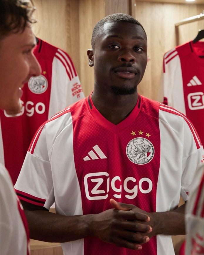 Primera equipación Ajax 2026