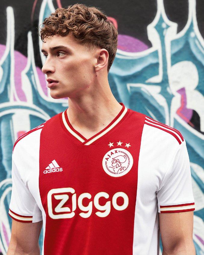 Equipamento 2022 do ajax