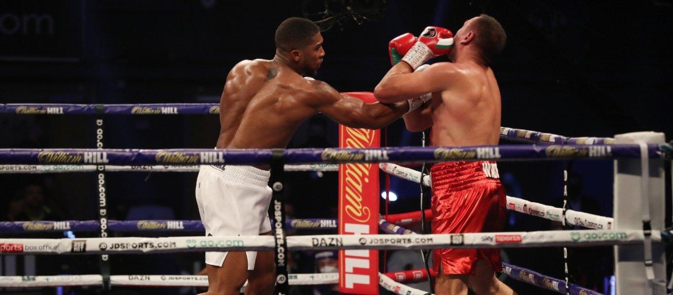 Anthony Joshua sul ring