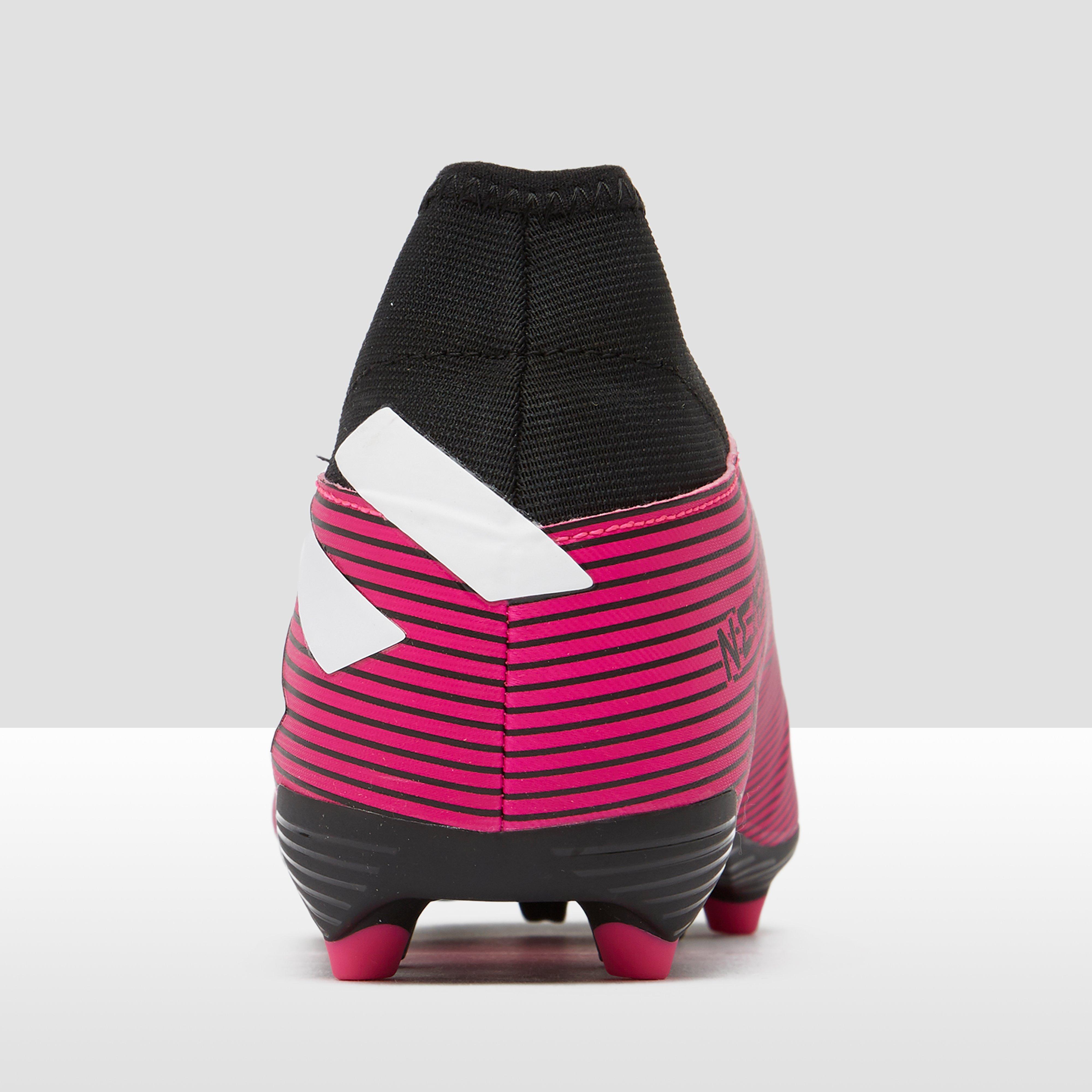 nemeziz roze