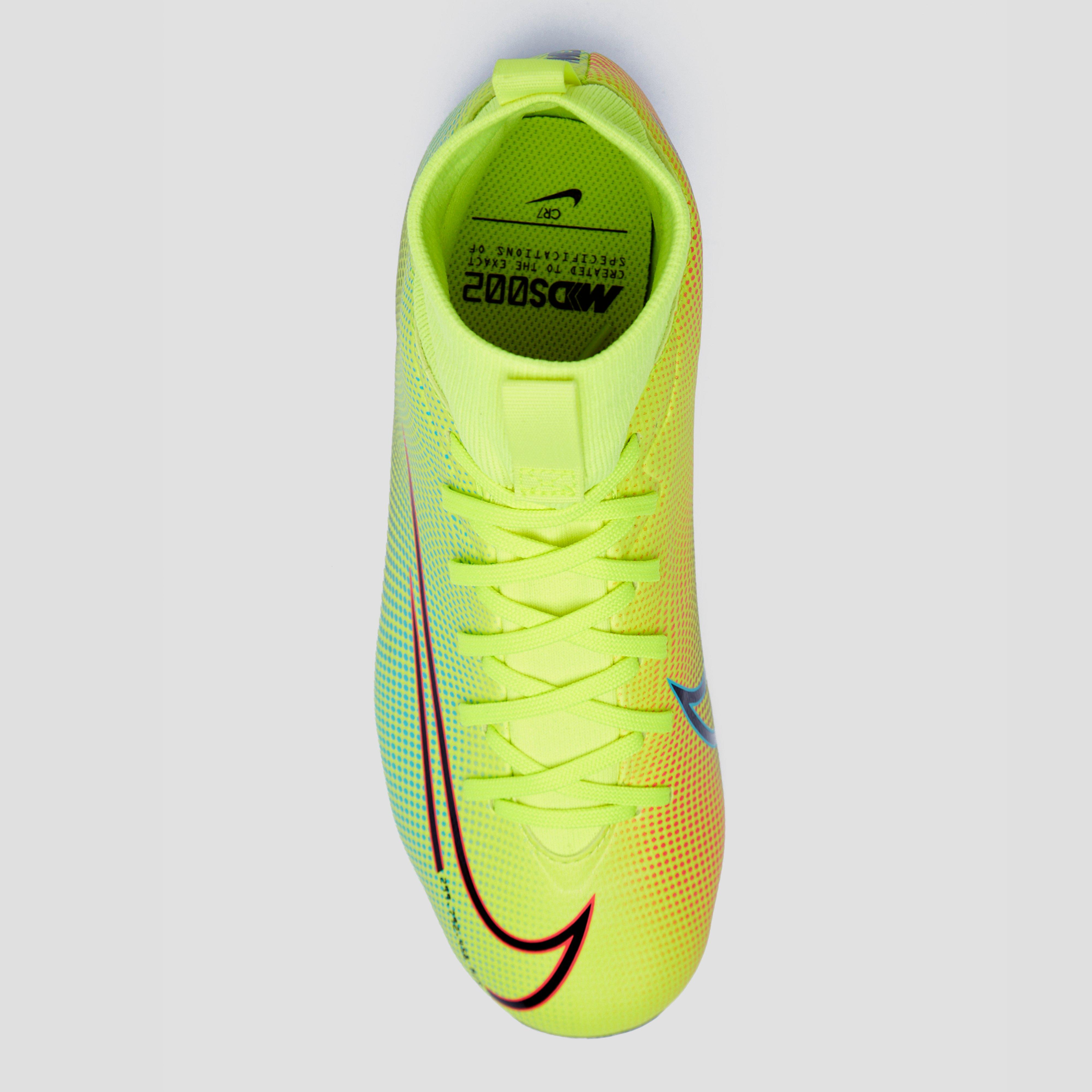Nike mercurial superfly 6 academy raised on concrete pack.