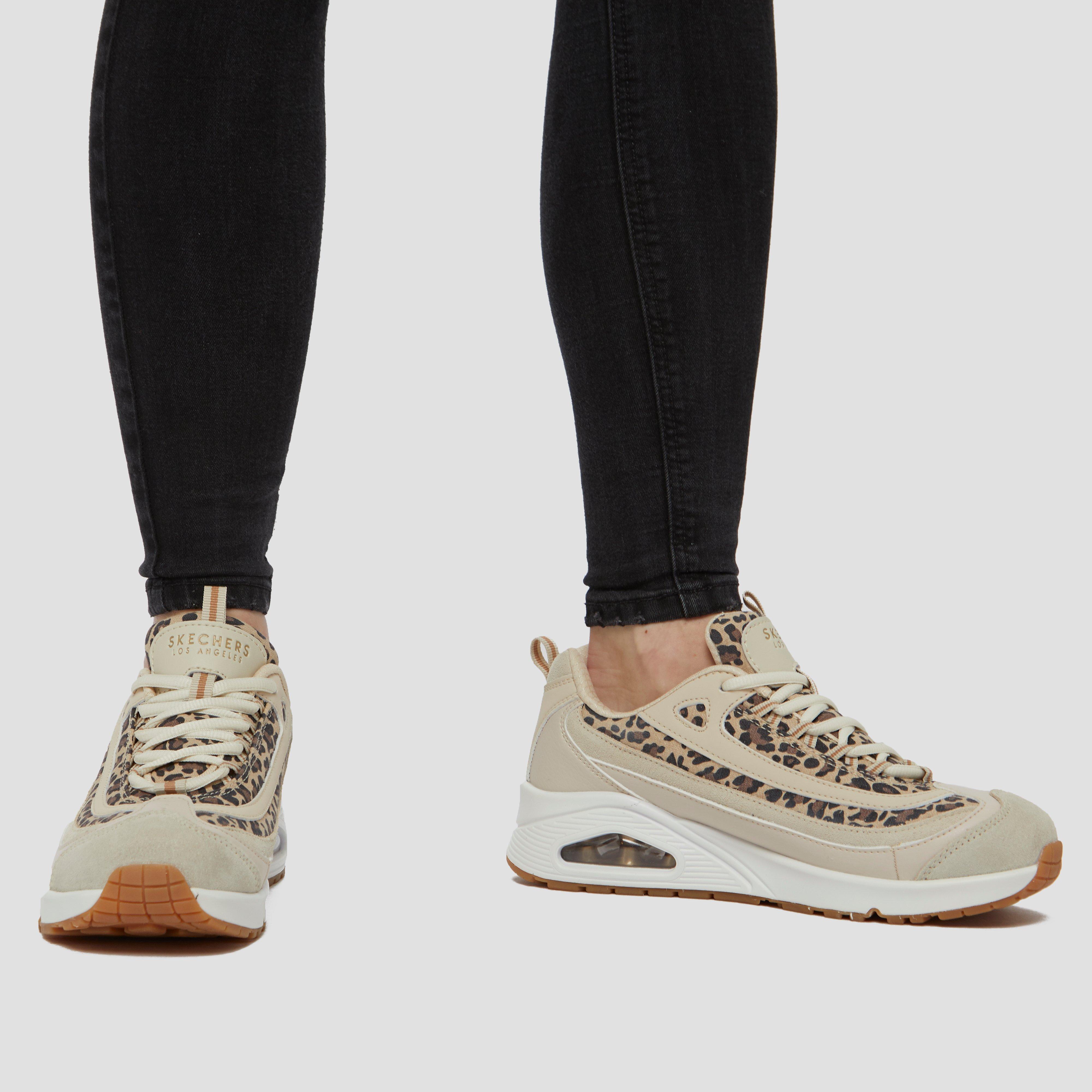 skechers uno beige