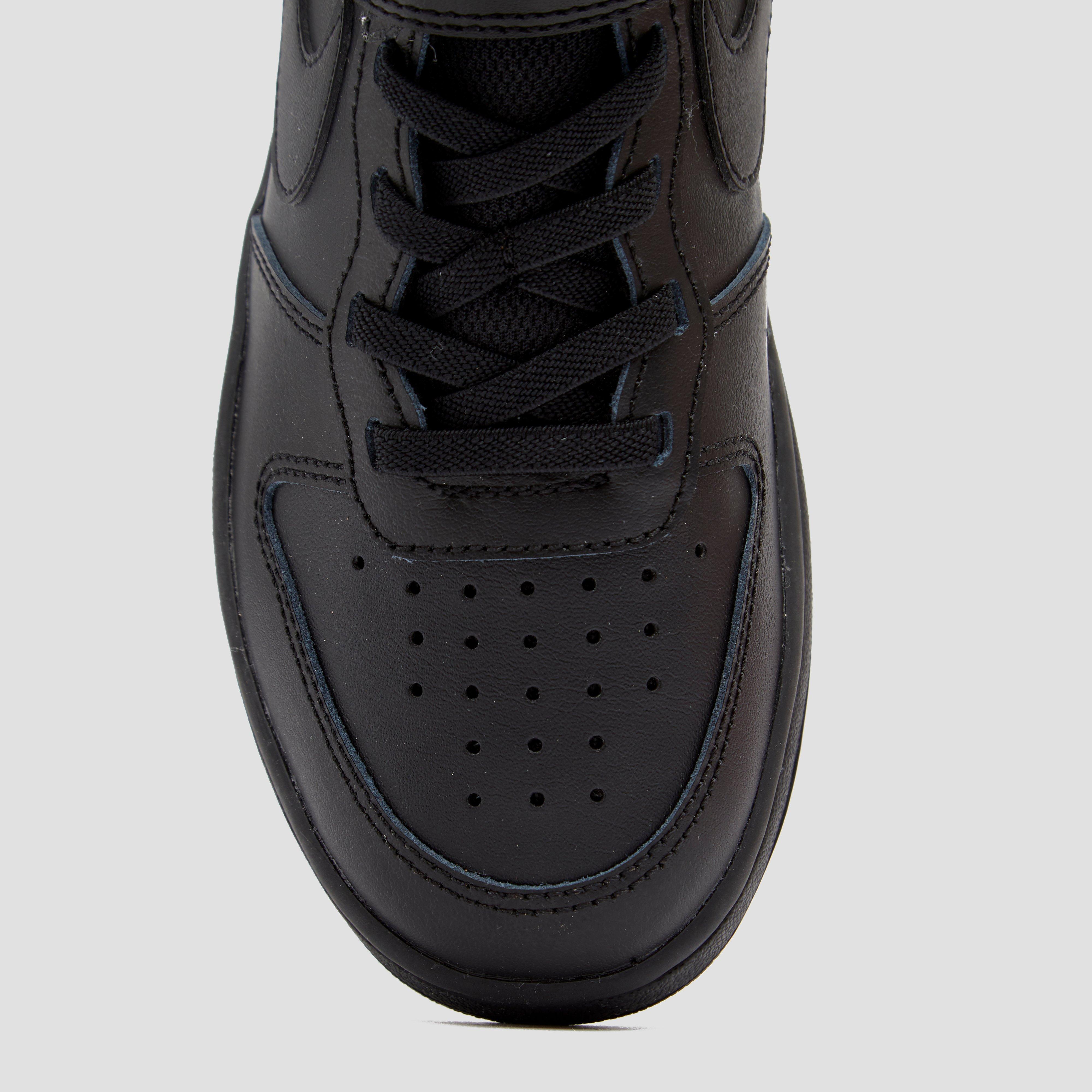 nike court borough zwart