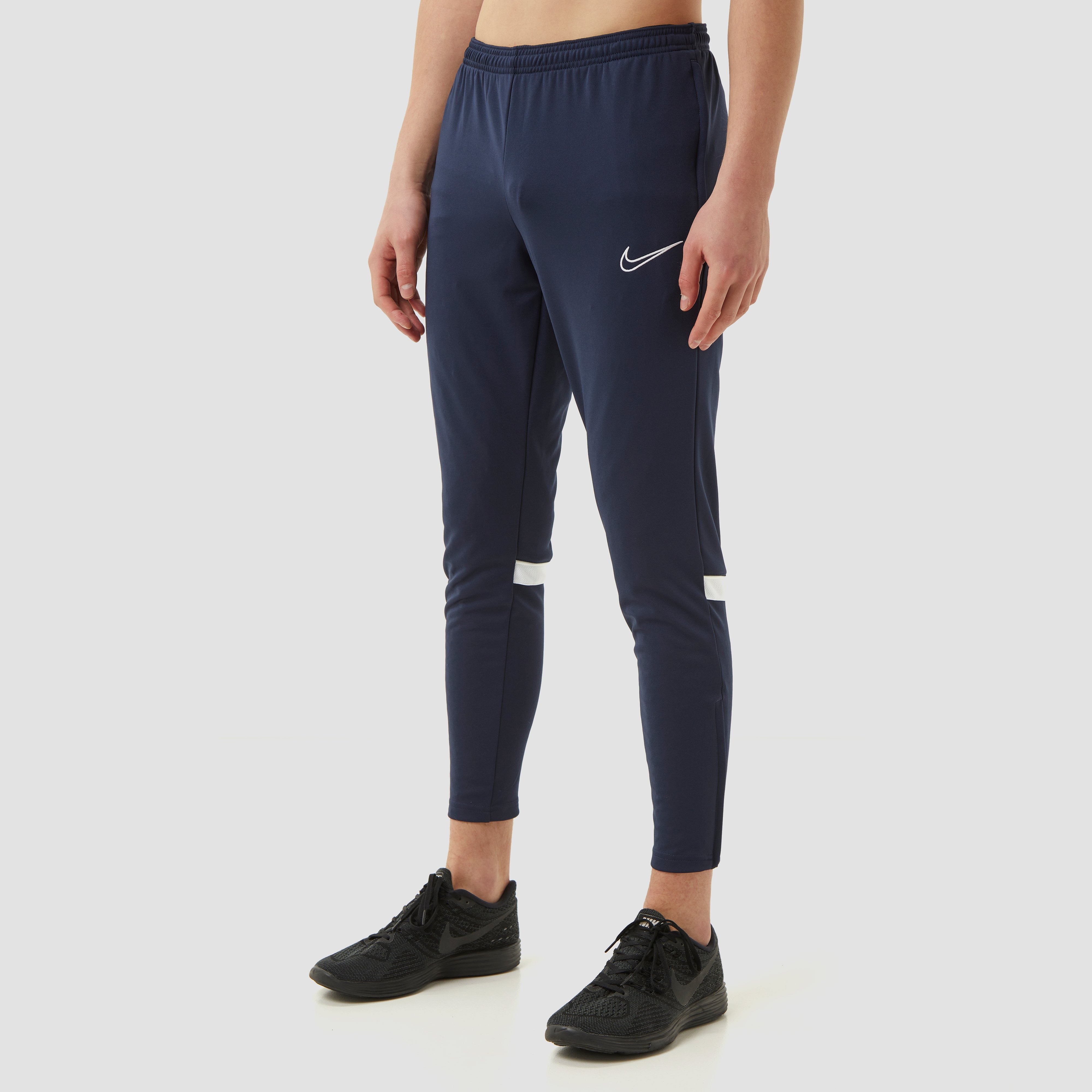 Panorama knelpunt Gecomprimeerd NIKE DRI-FIT ACADEMY TRAININGSBROEK BLAUW HEREN