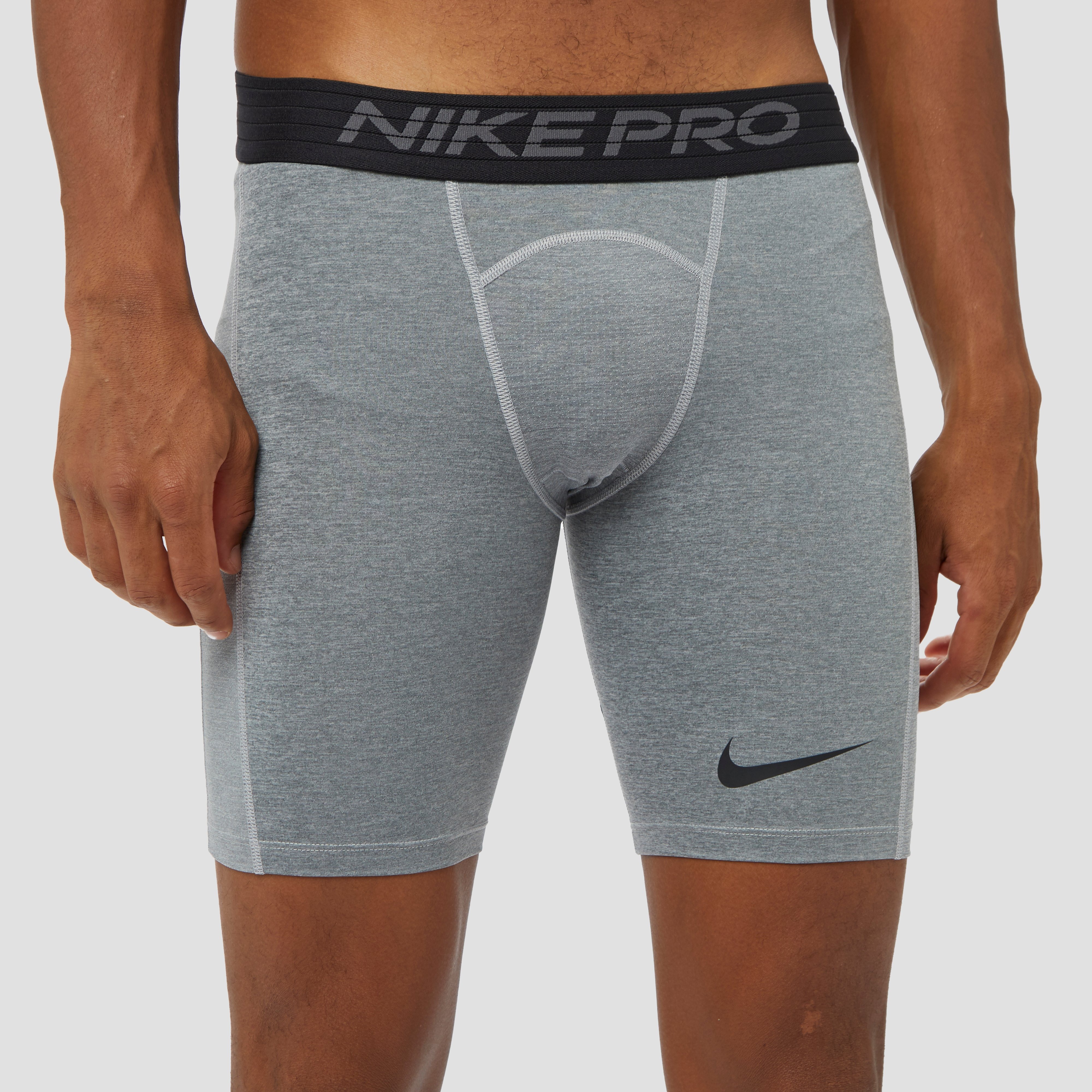 nike sportbroekje kort