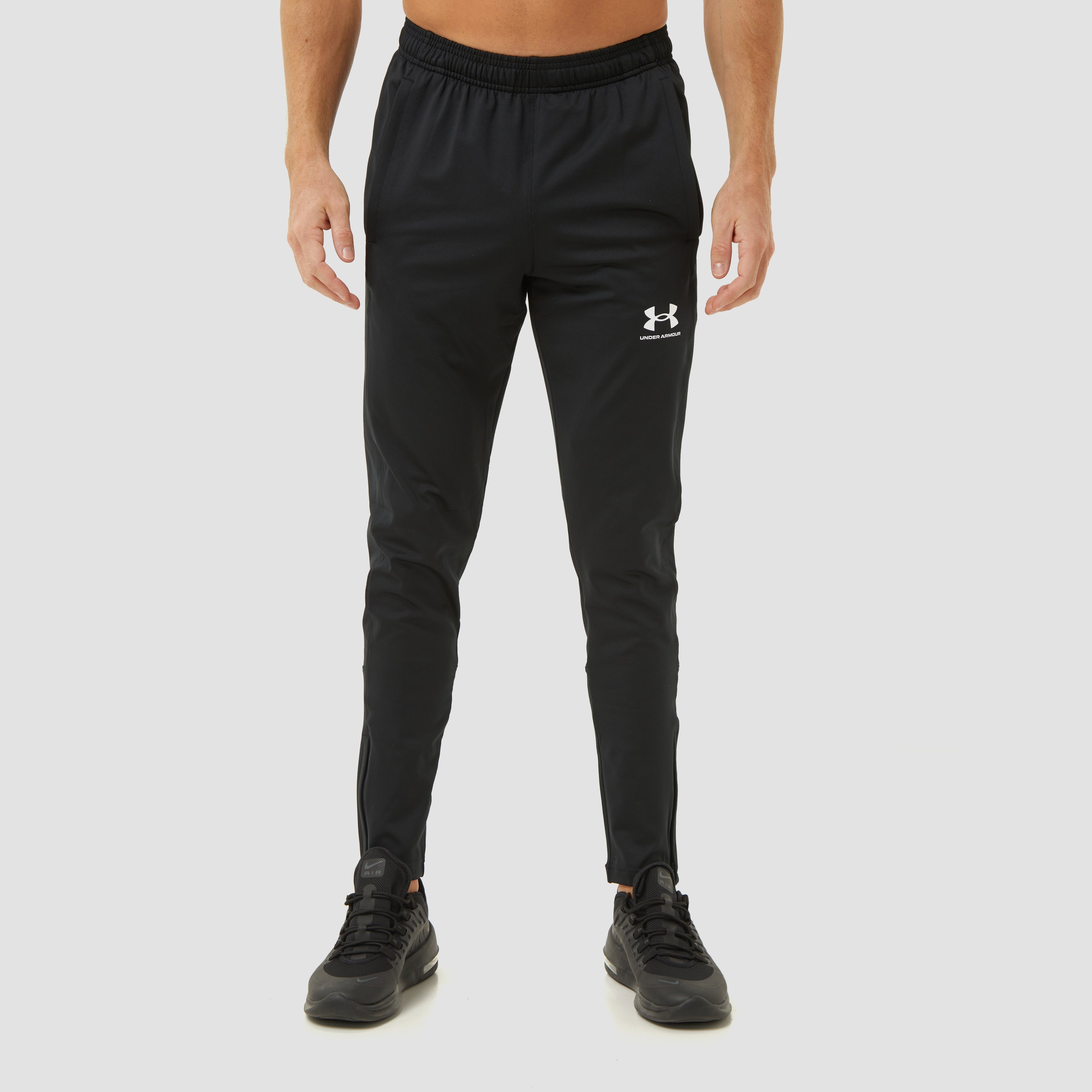 Broek Trouw Fysica UNDER ARMOUR CHALLENGER TRAININGSBROEK ZWART HEREN