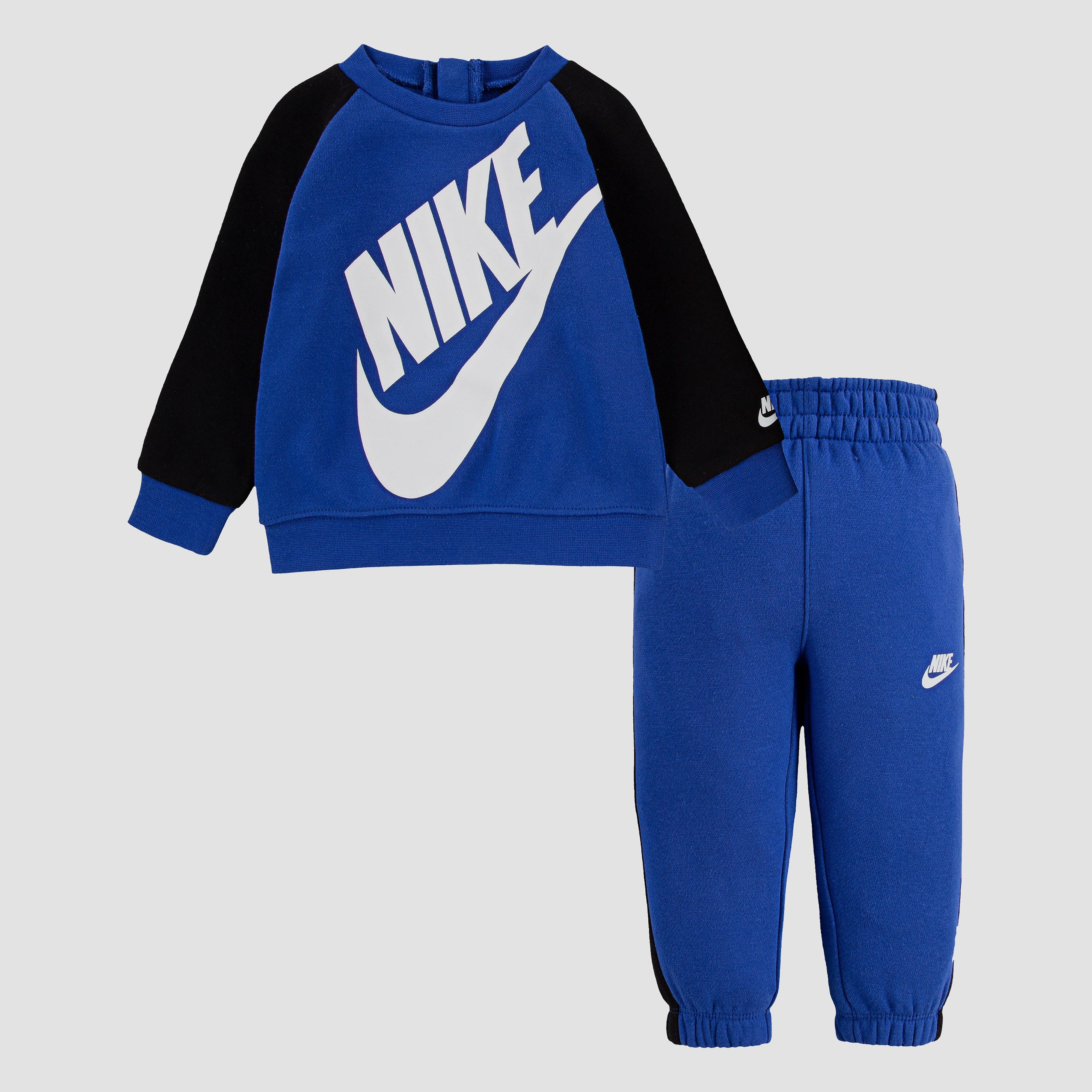 NIKE OVERSIZED FUTURA CREW JOGGINGPAK BLAUW KINDEREN