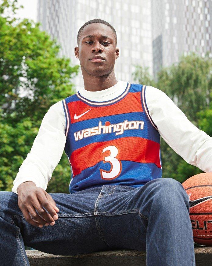 Cómo vestir una camiseta de baloncesto con gorra en tiempos de