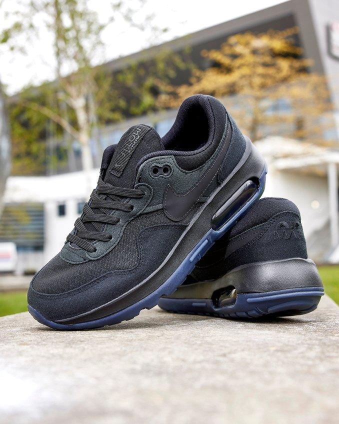 Nike Air Max Motif negras