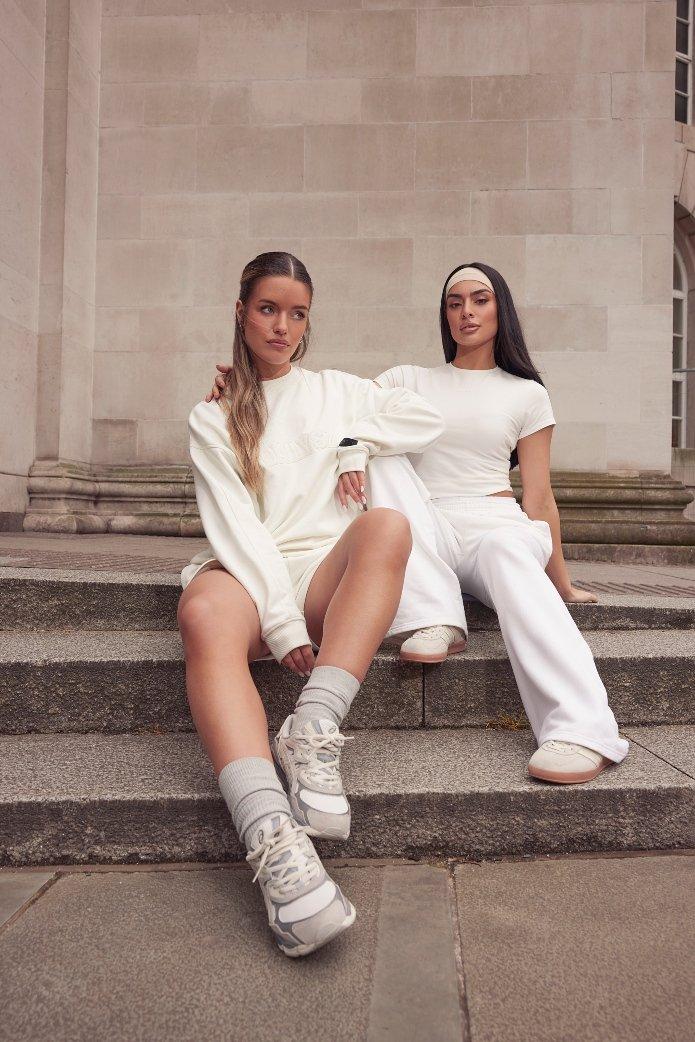 Modelos vistiendo la colección de DAILYSZN