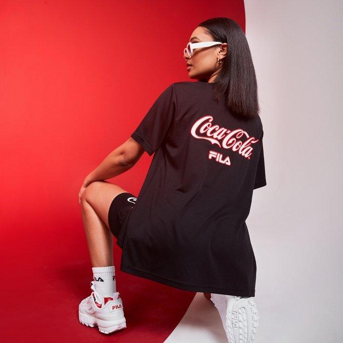 t-shirt coca-cola x fila mulher