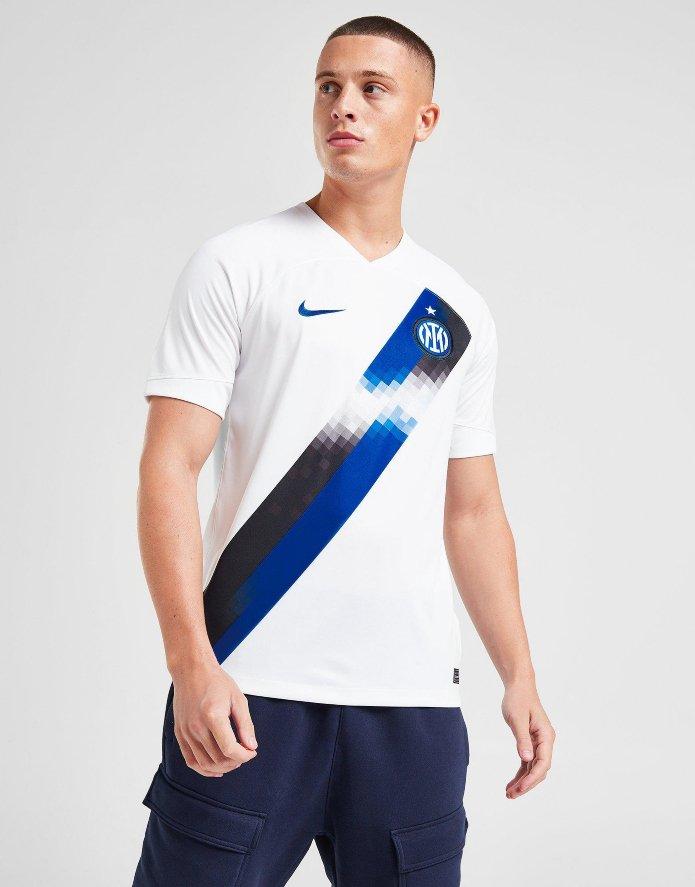 El ránking de las nuevas camisetas de los grandes del fútbol mundial, ¿cuál  es la más bonita?