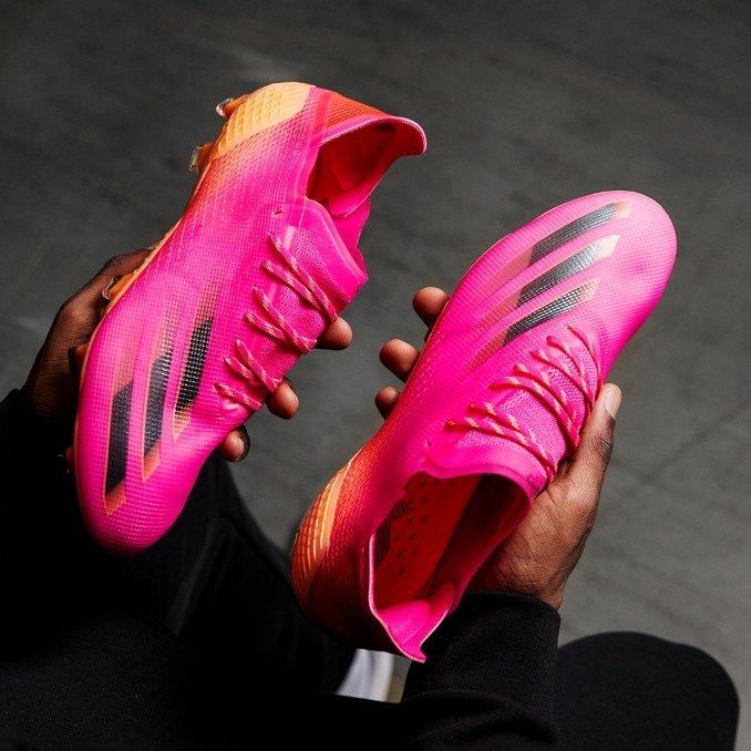 Botas de fútbol rosa Adidas