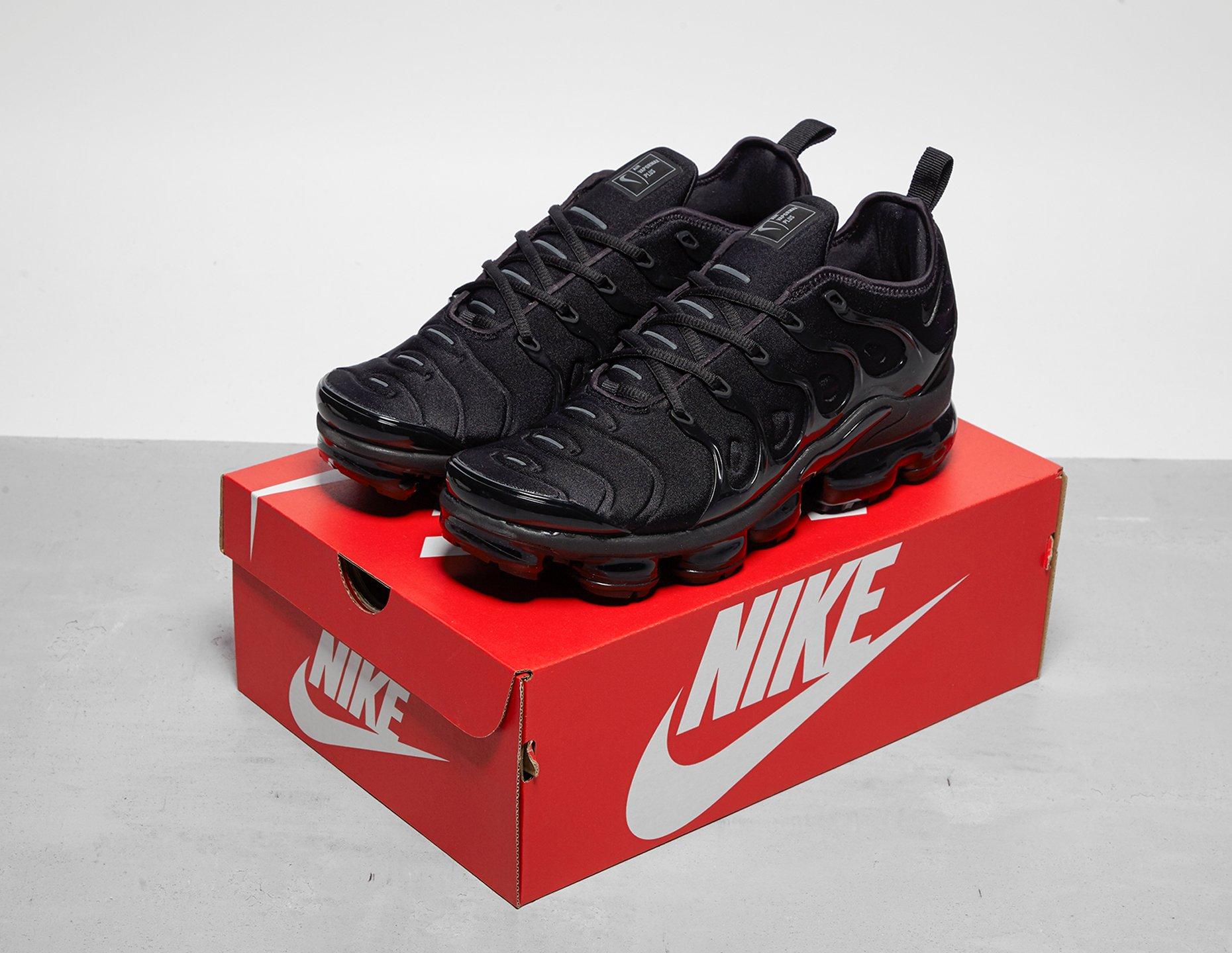 Men's nike air vapormax plus clearance running shoes red and black