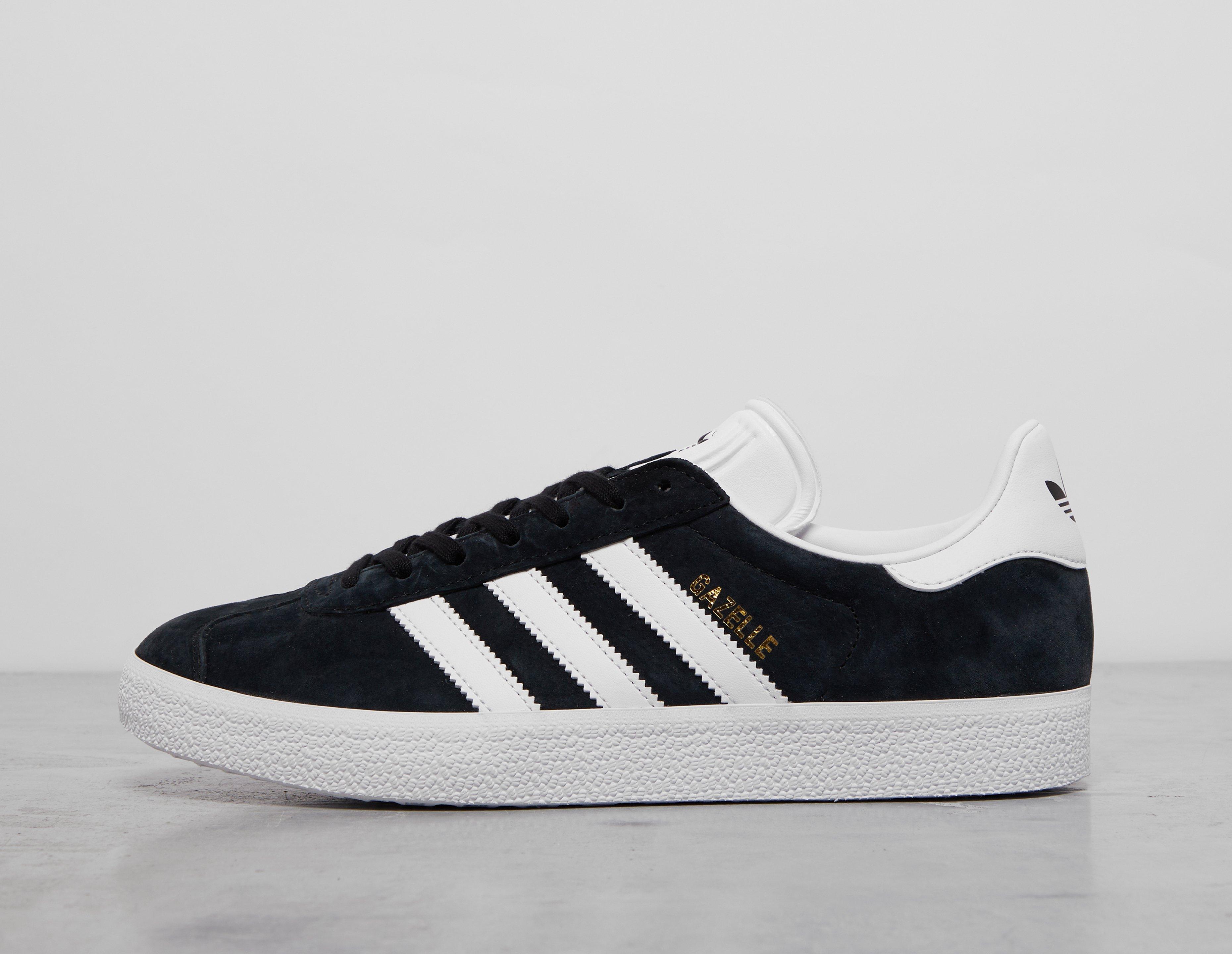 Gazelle blanche et outlet noir