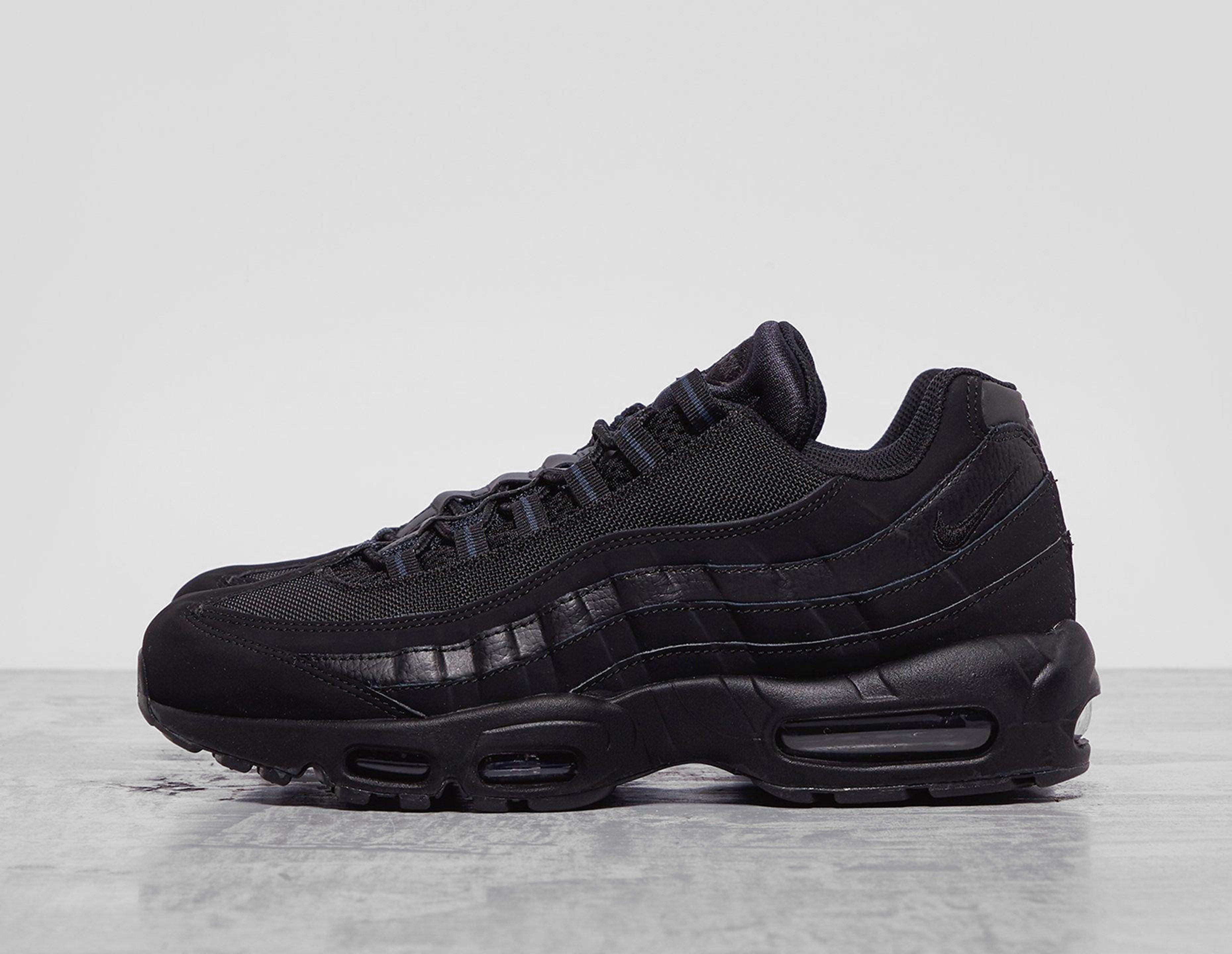 Air max 95 hot sale black on black