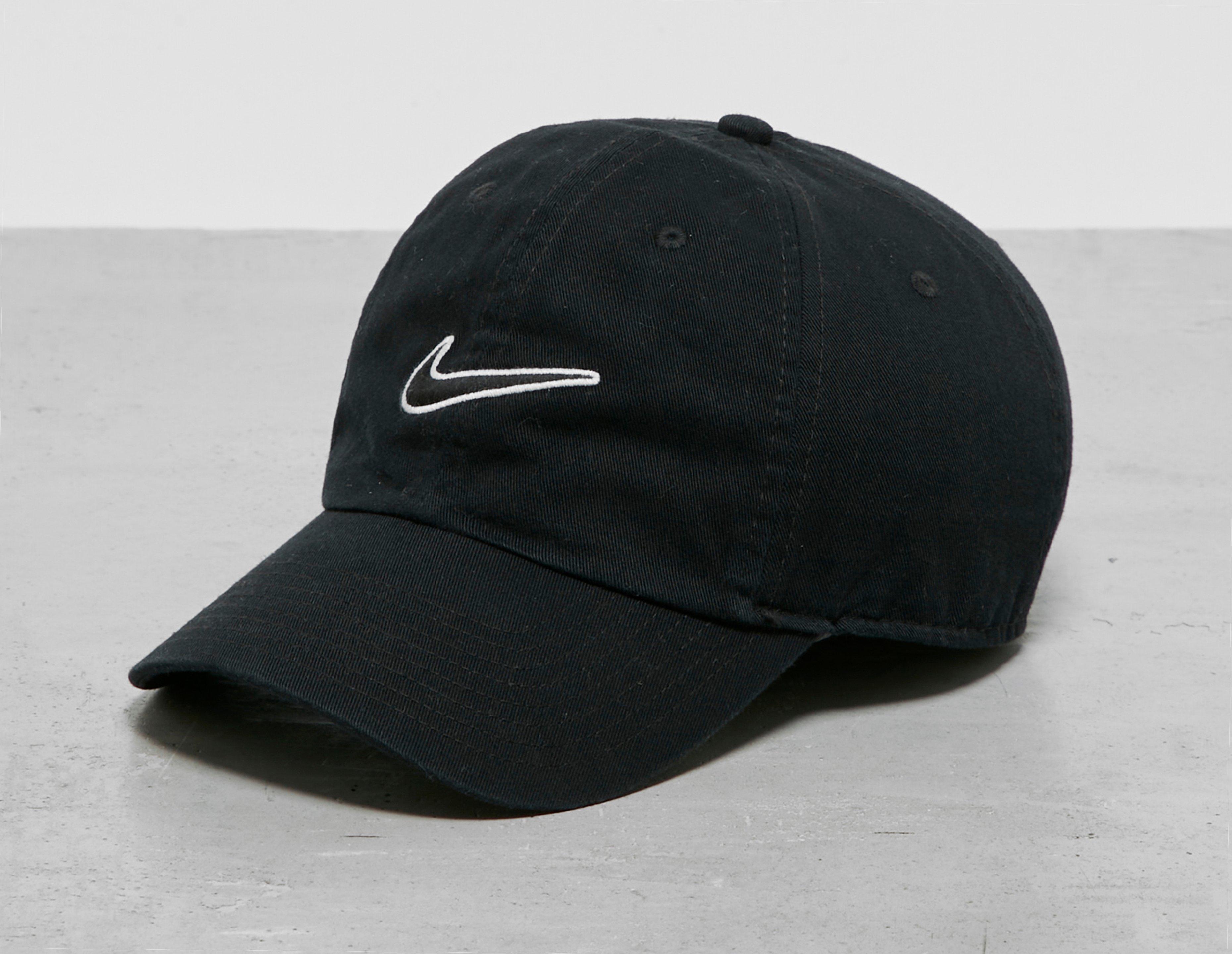 Black nike shop swoosh cap