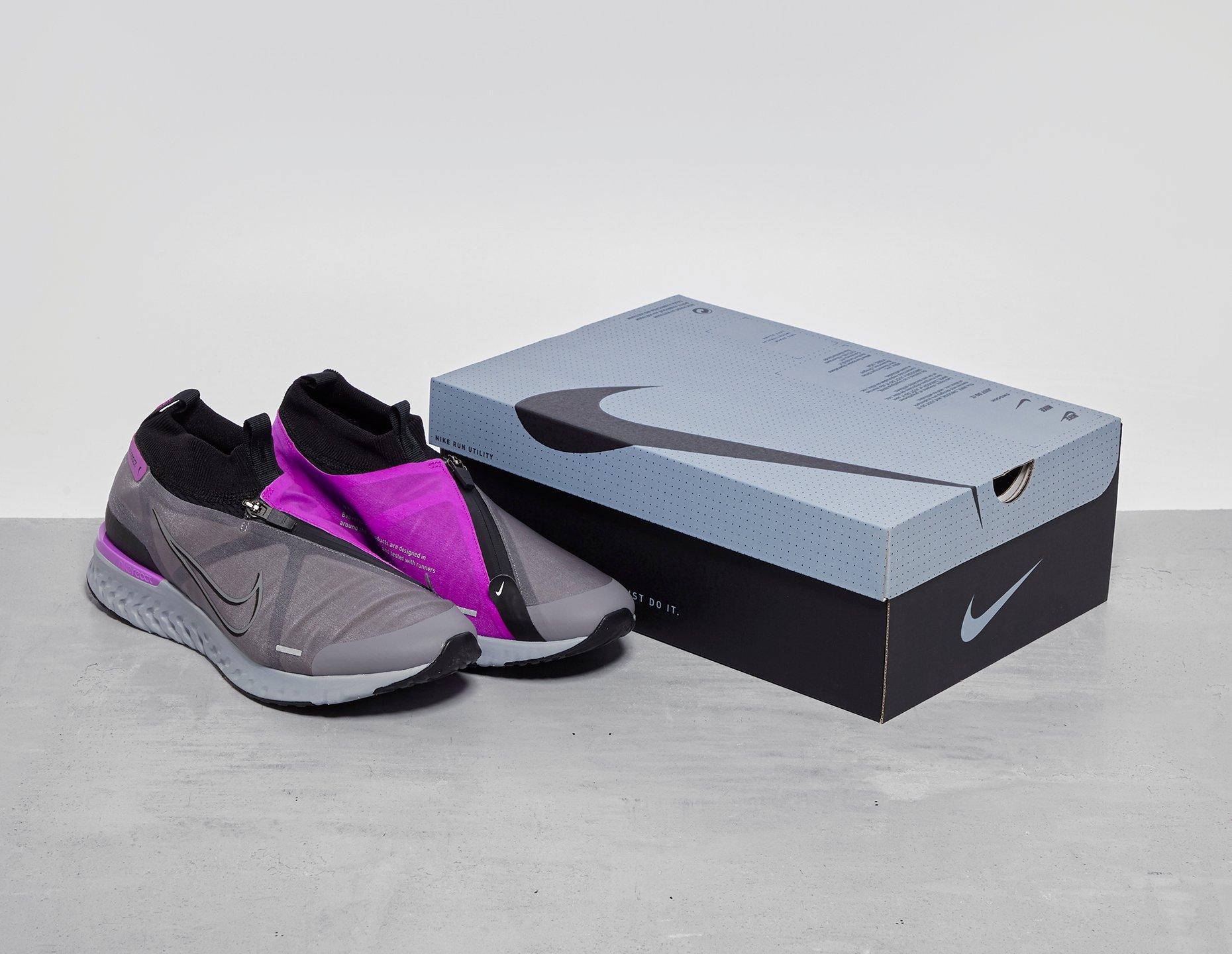 nike react city premium on feet